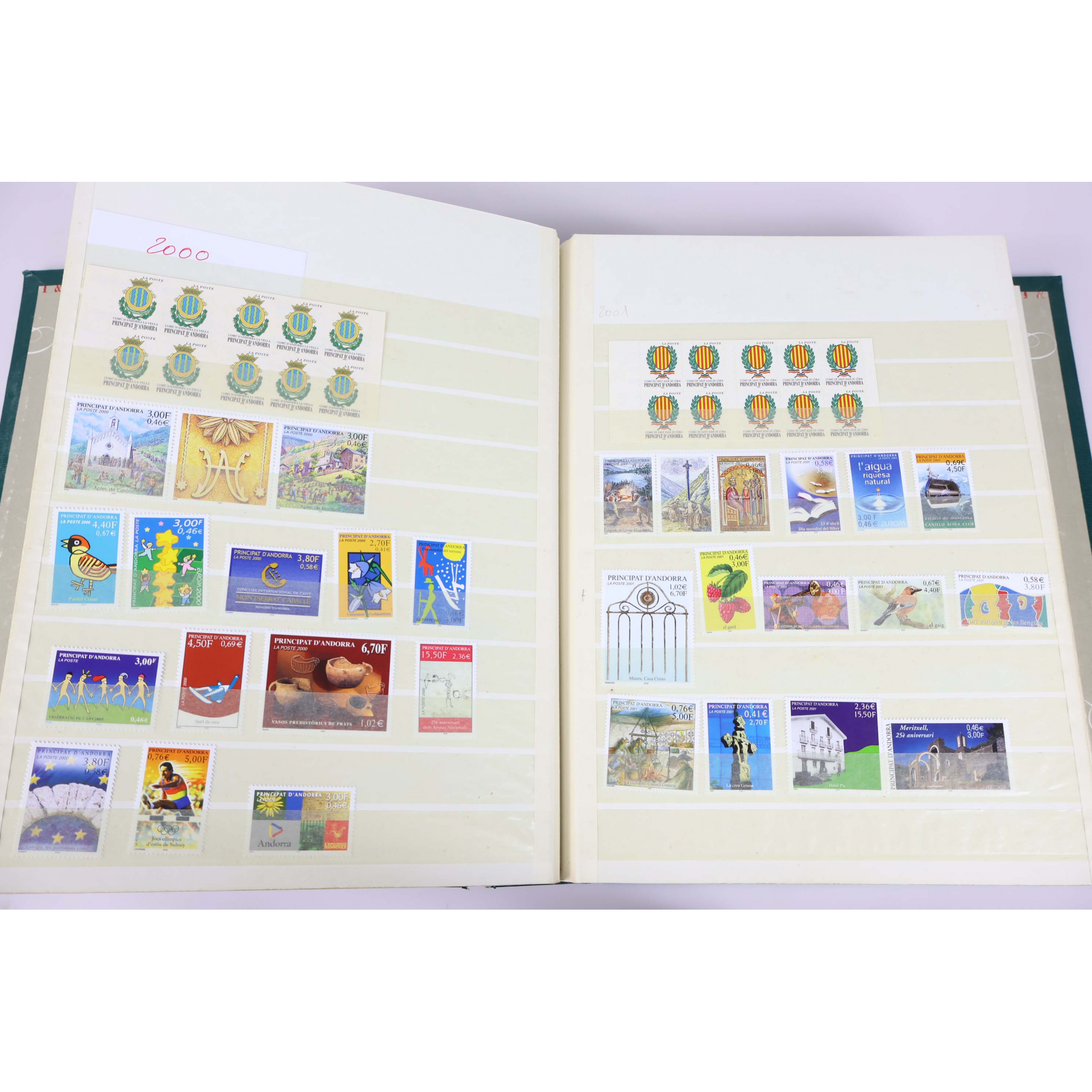 COLLECTION D'ANDORRE JUSQU'A 2024 TIMBRES NEUFS** DANS UN ALBUM, CARNETS-BLOCS.. COLLECTION D'ANDORRE JUSQU'A 2024 TIMBRES NEUFS** DANS UN ALBUM, CARNETS-BLOCS..