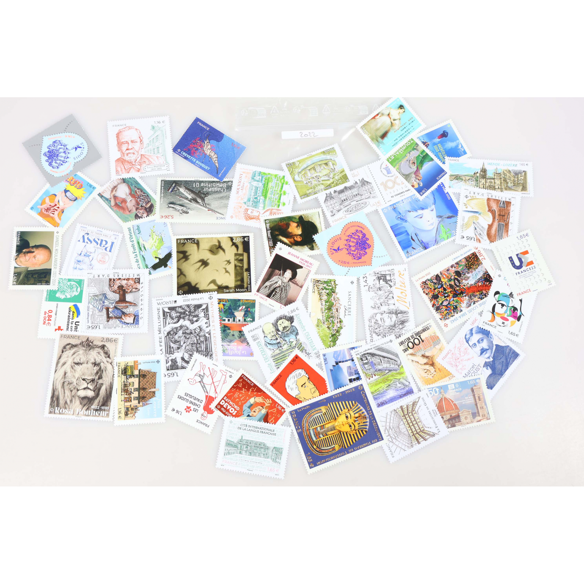 LOT DE TIMBRES-POSTE NEUFS** DES ANNÉES 2022 A 2025 POCHETTES ANNÉES SÉPARÉES