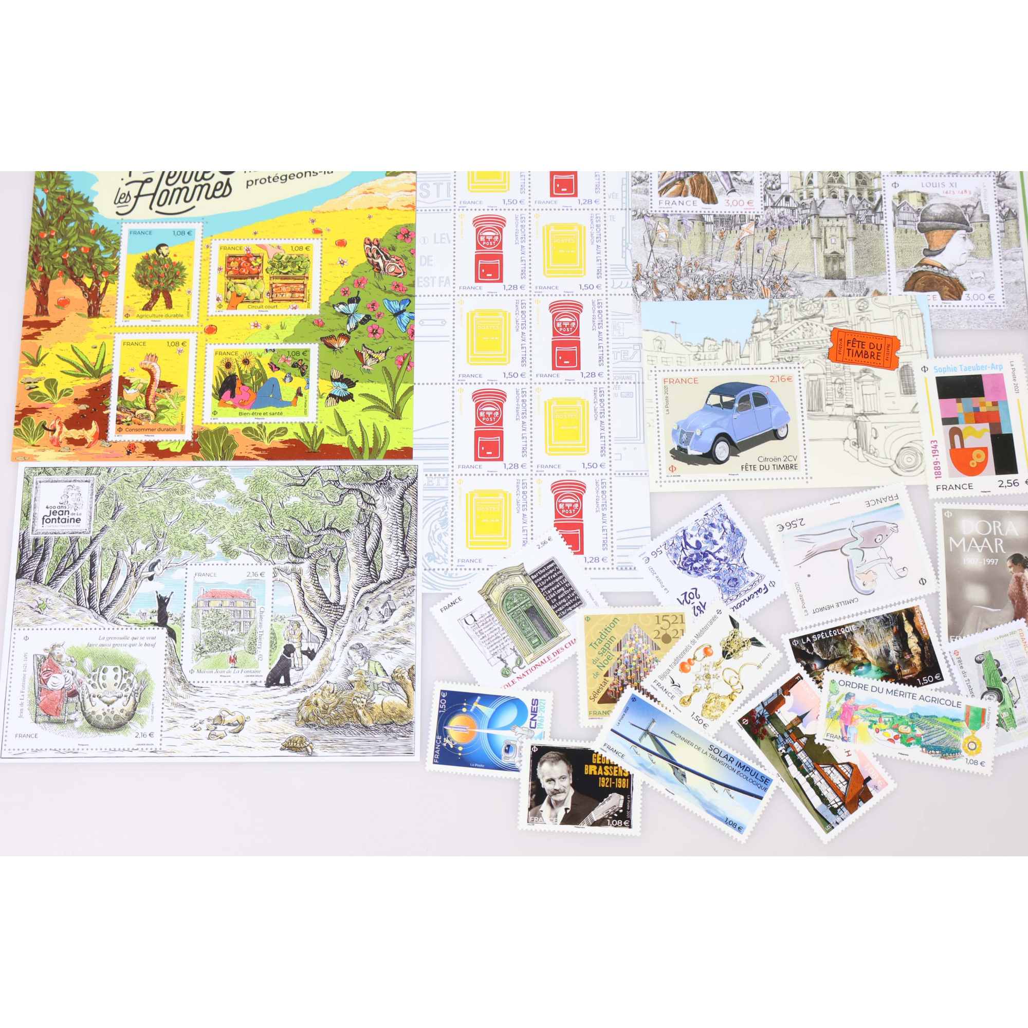 LOT DE TIMBRES ET BLOCS-FEUILLETS DE 2021 TIMBRES NEUFS** FACIALE ELEVEE