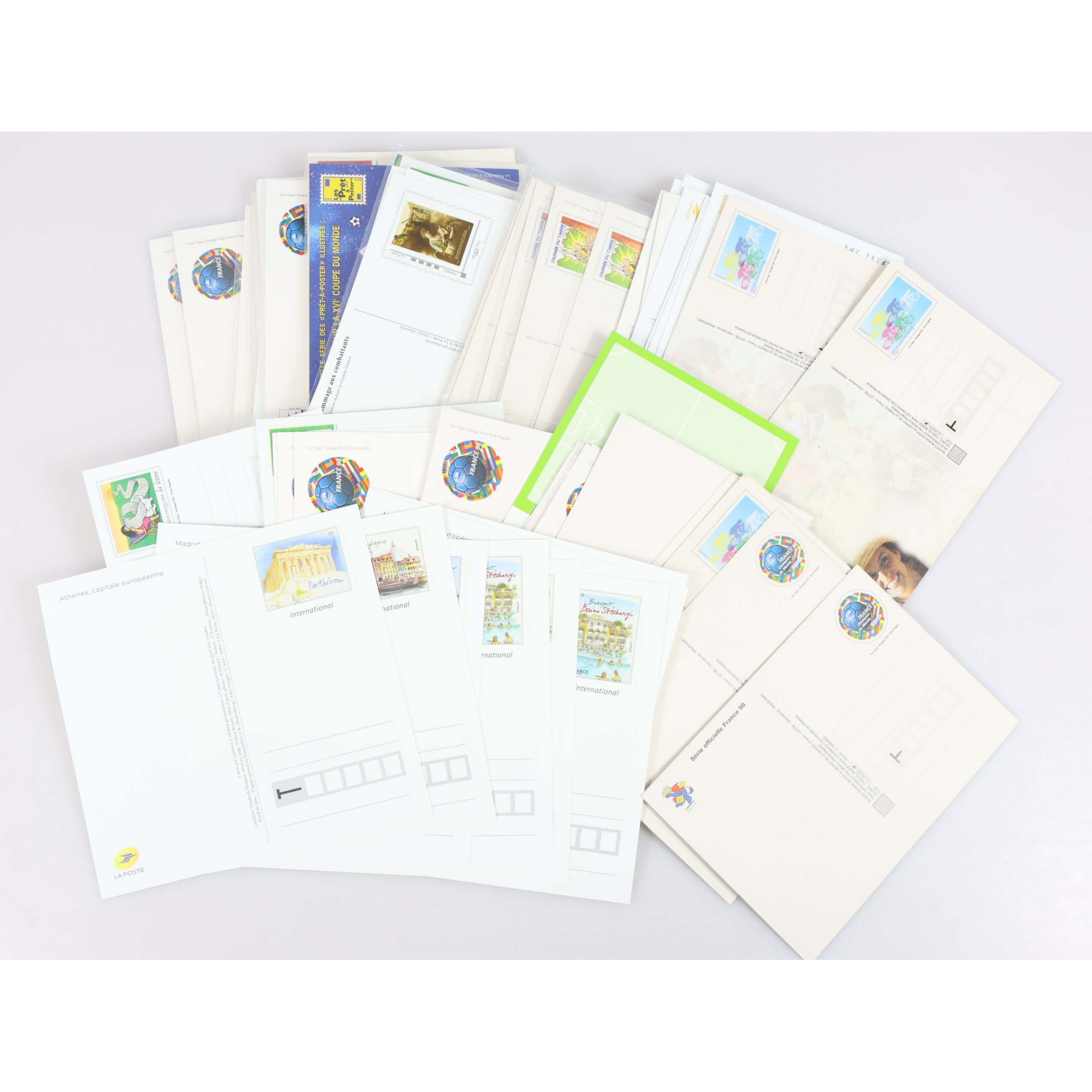 LOT DE 100 CARTES POSTALES POUR LE MONDE PRÉ-AFFRANCHIES VALIDITÉ PERMANENTE