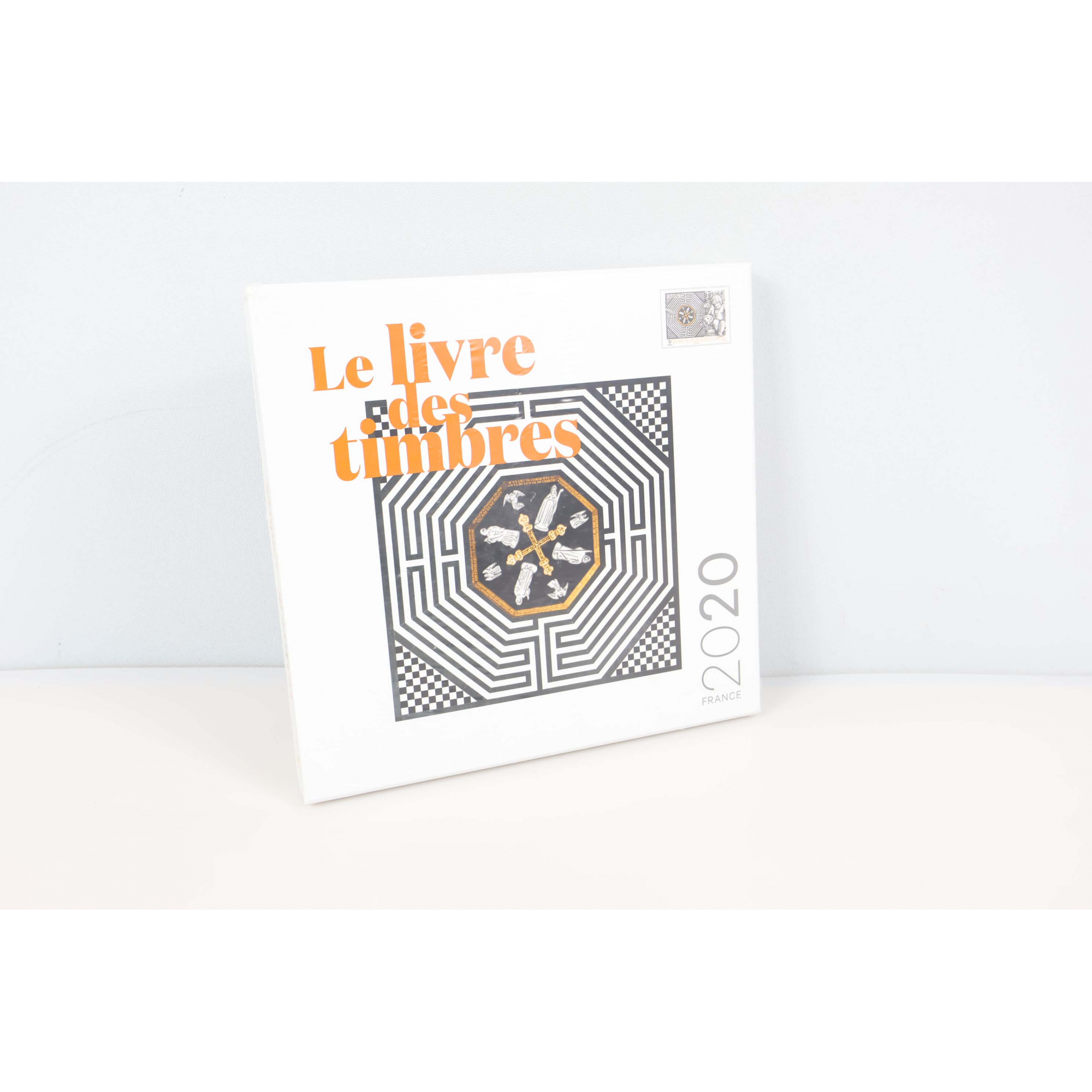 LE LIVRE DES TIMBRES FRANCE ANNÉE 2020 COMPLET SOUS BLISTER, NEUFS** ANGLE ABIMÉ
