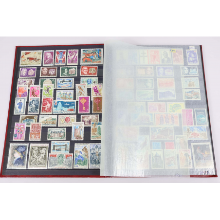 COLLECTION FRANCE TIMBRES NEUFS** EN FRANCS ET EUROS DANS UN BEL ALBUM FAC 113€