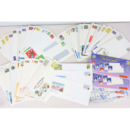 LOT DE 100 ENVELOPPES MONDE PRÉ-AFFRANCHIES POUR LETTRES 20G, THÈMES DIVERS
