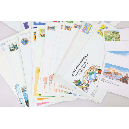 LOT DE 100 ENVELOPPES MONDE PRÉ-AFFRANCHIES POUR LETTRES 20G, THÈMES DIVERS
