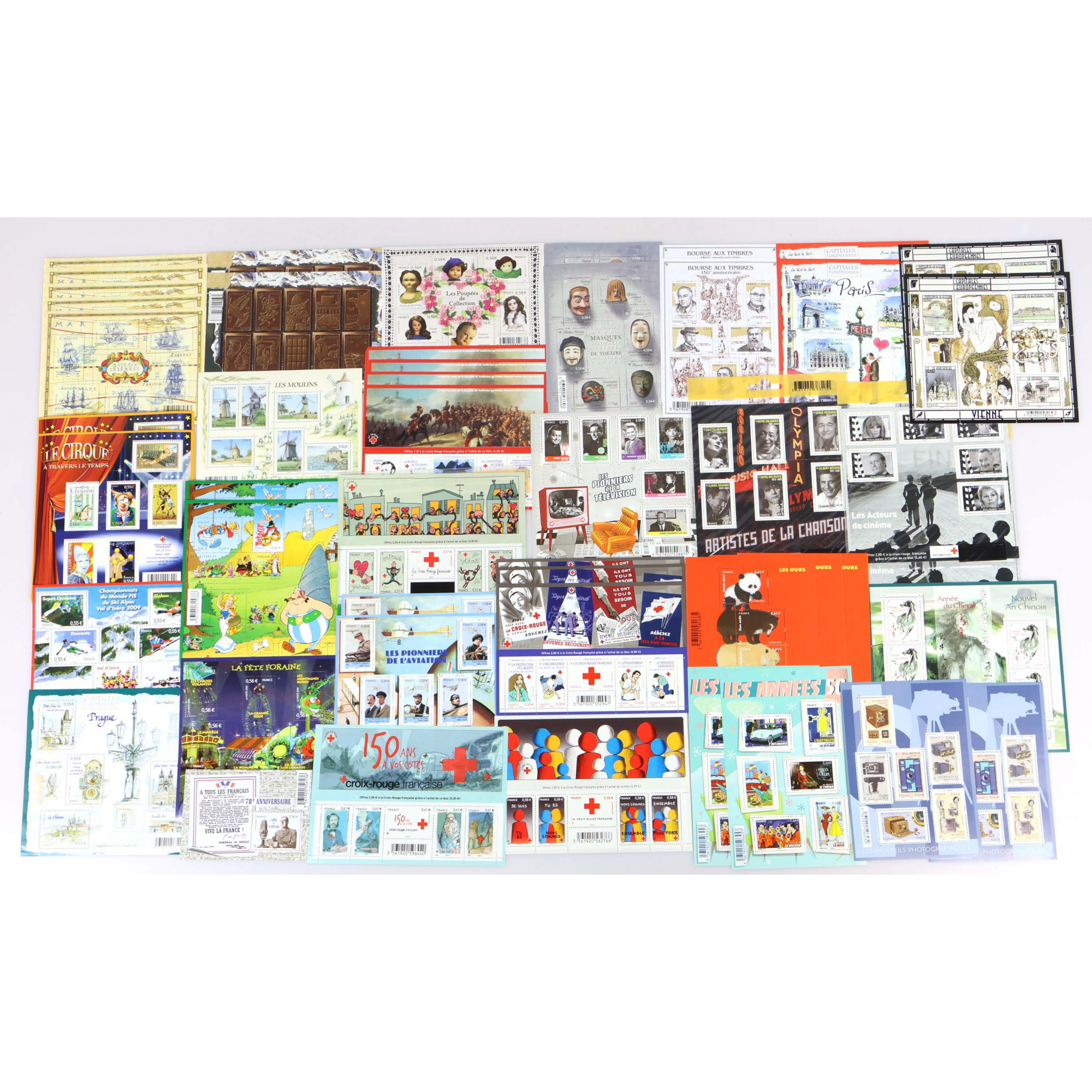 LOT DE BLOCS-FEUILLETS TIMBRES DE FRANCE EN EUROS VALEUR FACIALE 165€