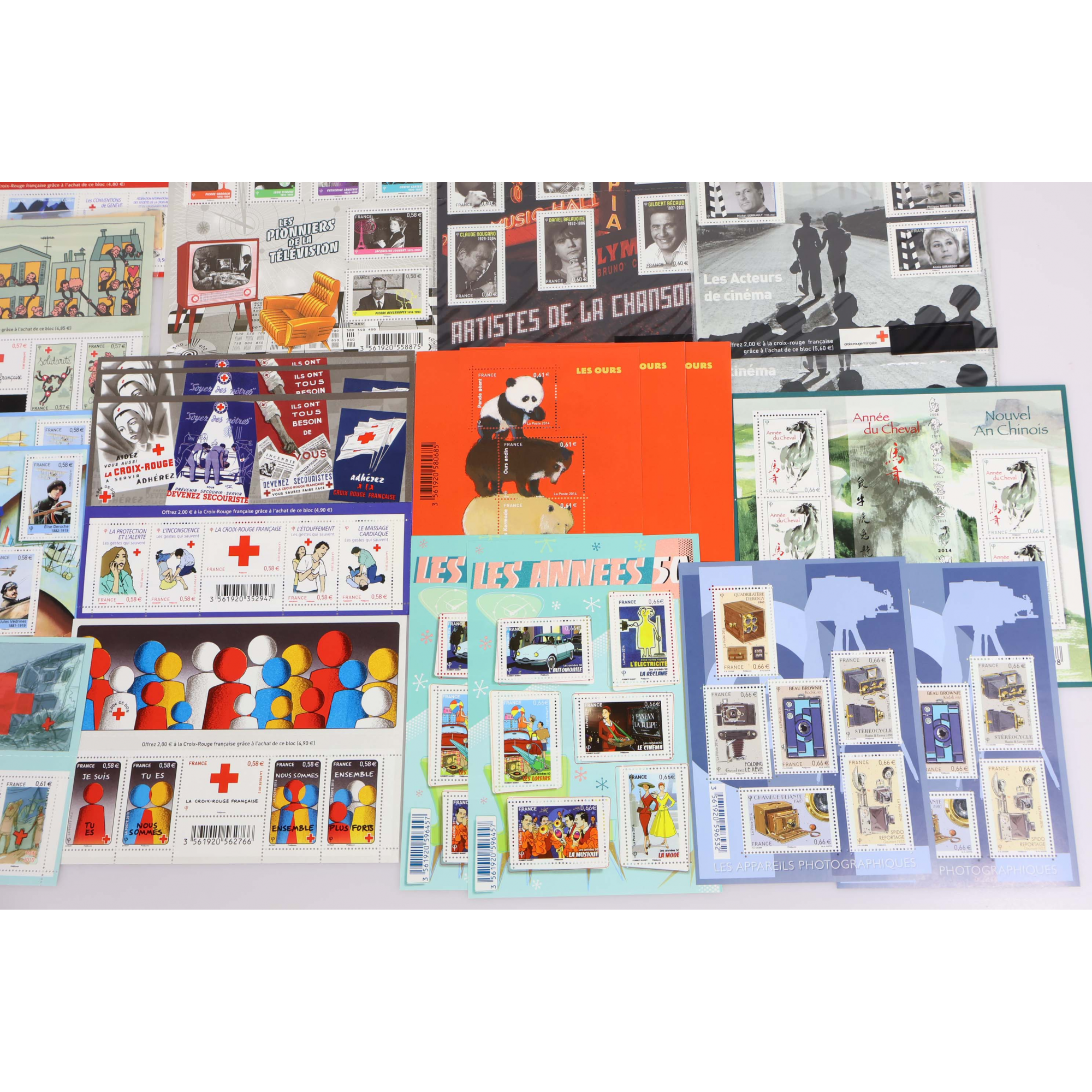 LOT DE BLOCS-FEUILLETS TIMBRES DE FRANCE EN EUROS VALEUR FACIALE 165€