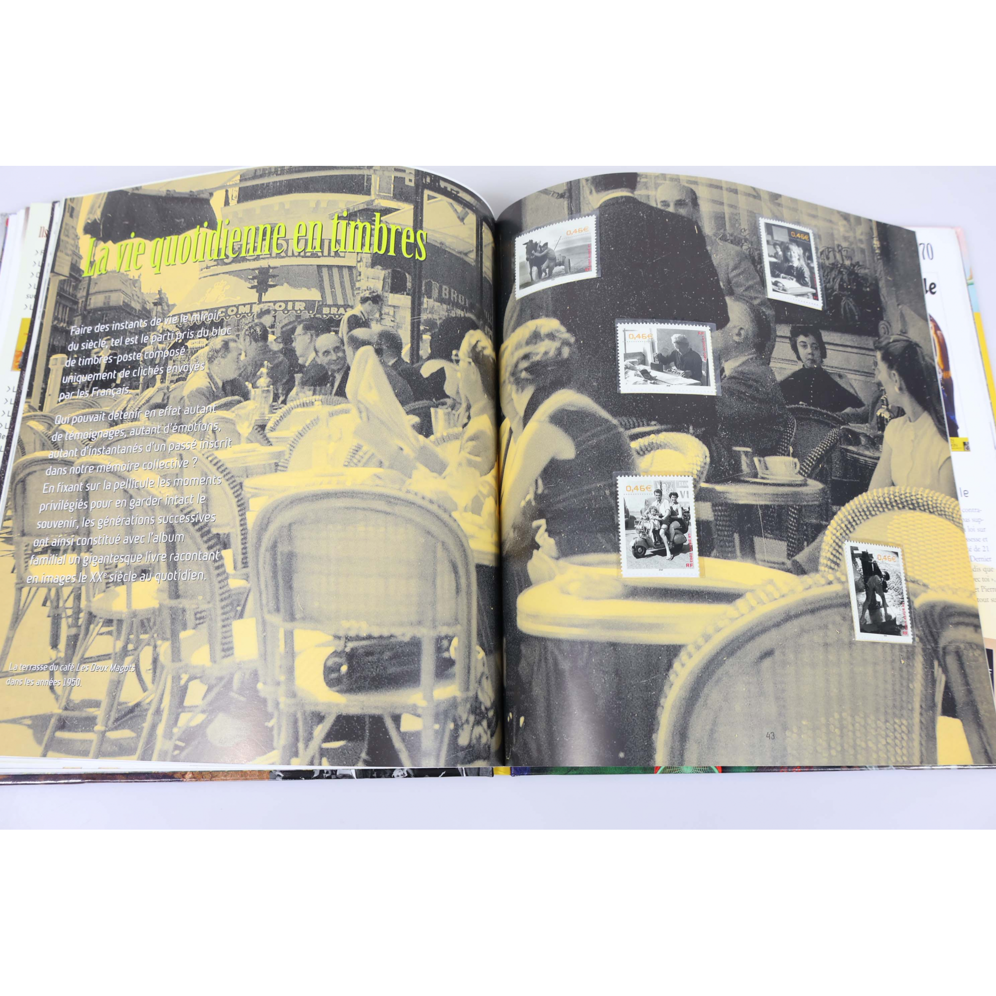 FRANCE LIVRE DES TIMBRES " UN SIÈCLE DE VIE QUOTIDIENNE" 2002 - ANGLES ABIMÉS