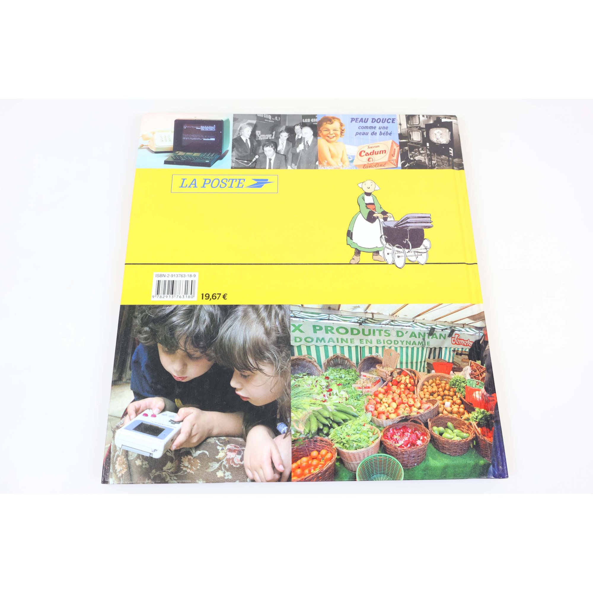 FRANCE LIVRE DES TIMBRES " UN SIÈCLE DE VIE QUOTIDIENNE" 2002 - ANGLES ABIMÉS