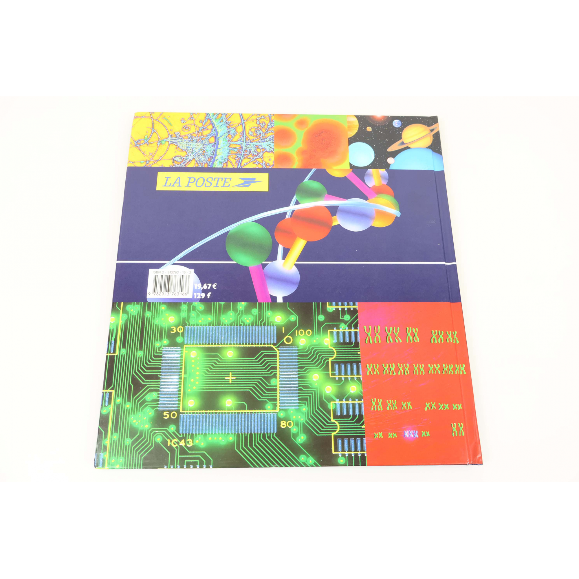 FRANCE, LE LIVRE DES TIMBRES " UN SIÈCLE DE PROGRÈS SCIENTIFIQUES " ANNÉE 2001