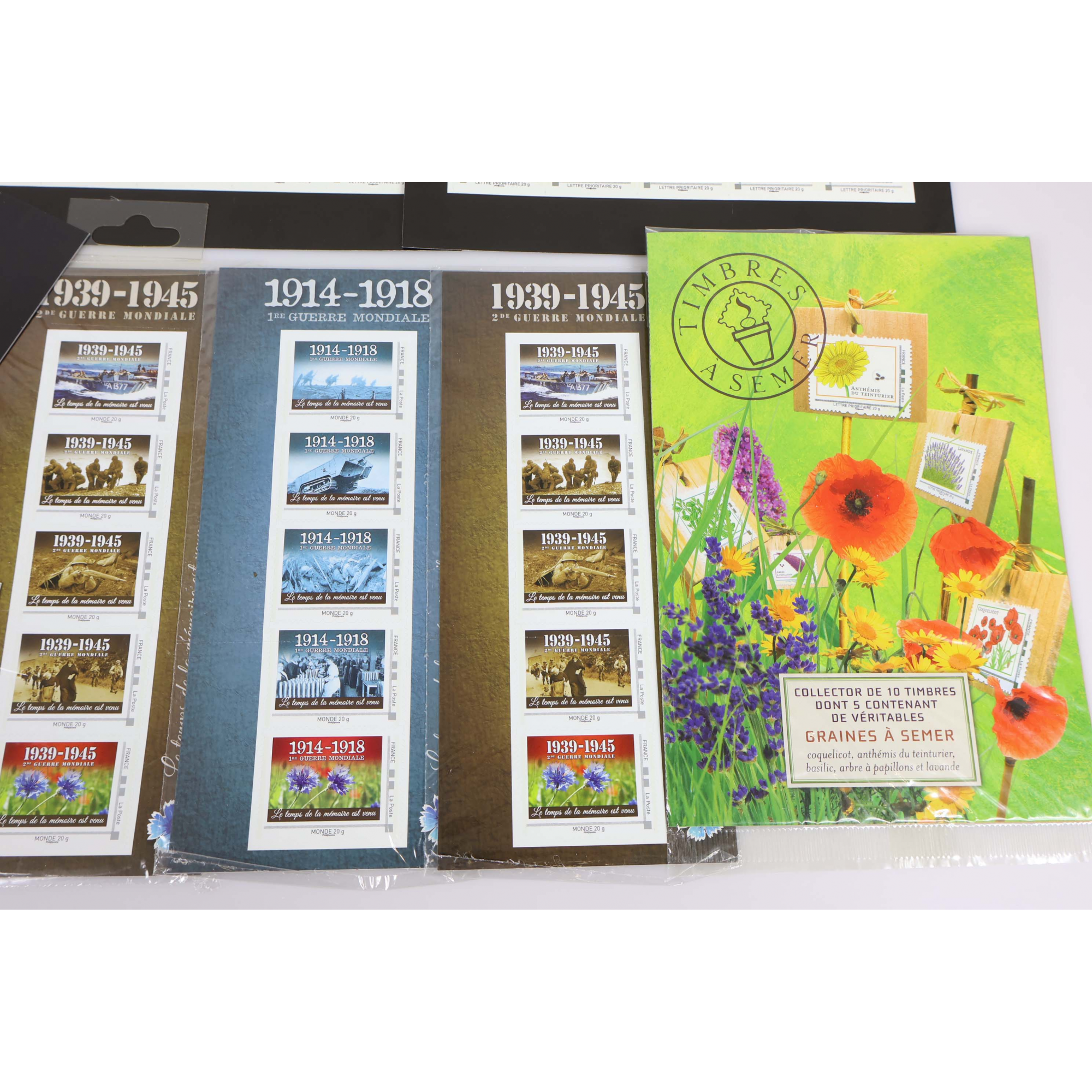 FRANCE, LOT DE COLLECTORS AUTOADHÉSIFS LETTRES 20G - 58 TIMBRES PRIO ET 35 MONDE