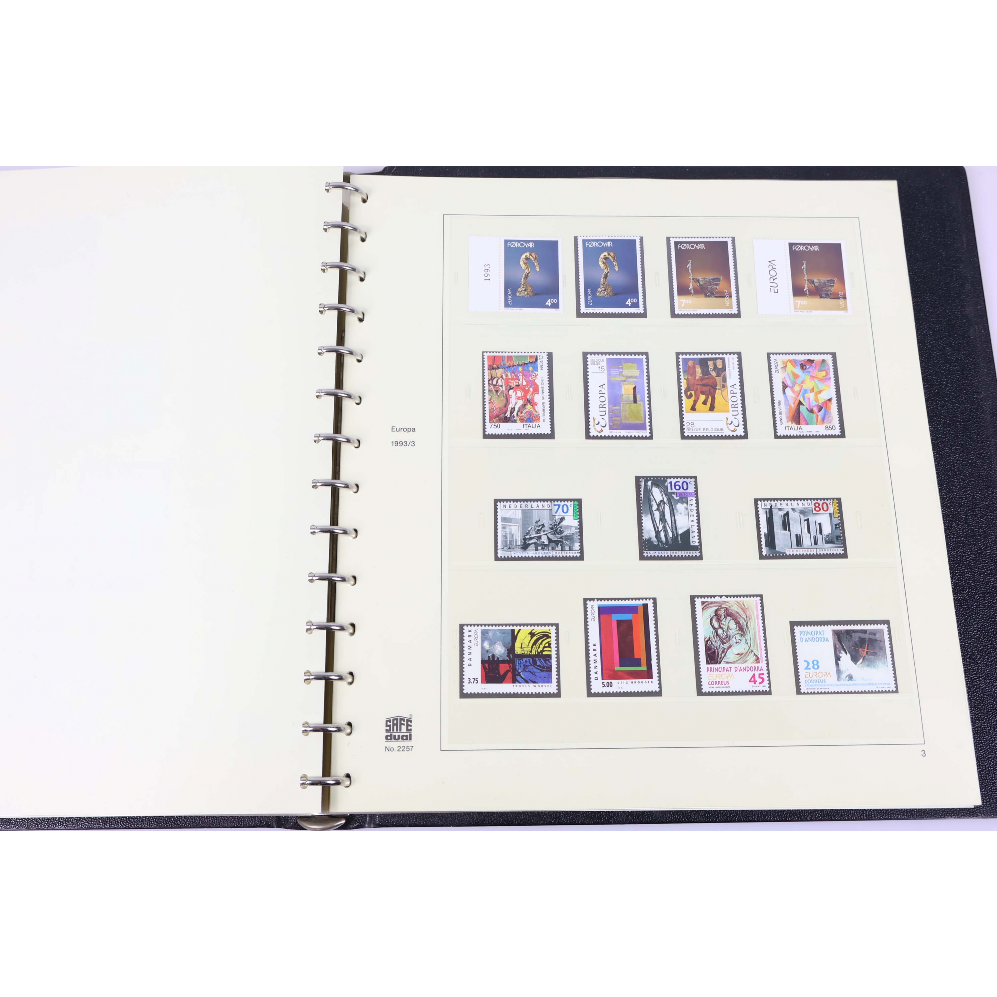 COLLECTION EUROPA CLASSEUR SAFE DE 1990 A 1993 TIMBRES NEUFS COTE IMPORTANTE COLLECTION EUROPA CLASSEUR SAFE DE 1990 A 1993 TIMBRES NEUFS COTE IMPORTANTE