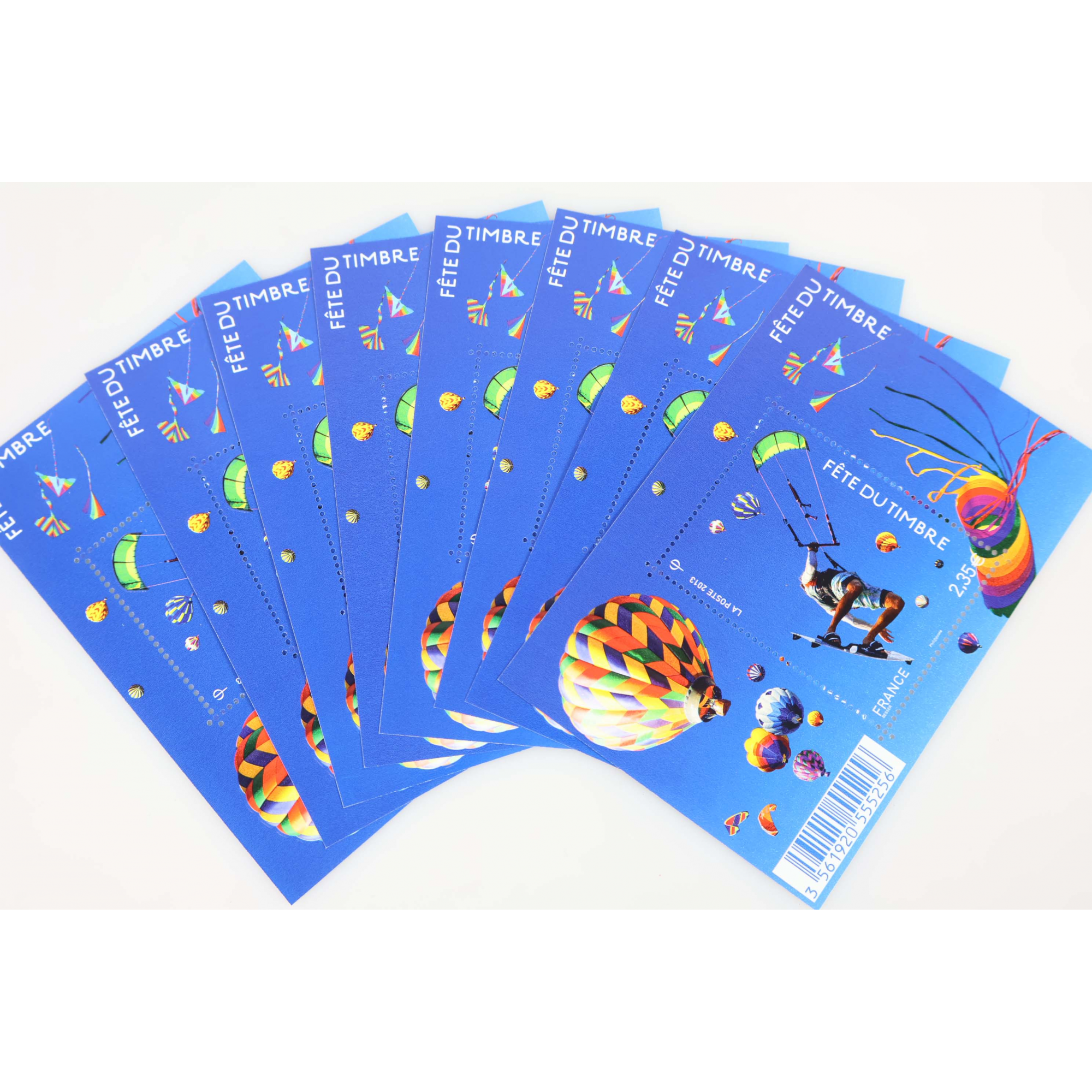 LOT 30 BLOCS N° F4810 FETE DU TIMBRE - KITESURFER TIMBRES NEUFS** 2.35€ VF 70.5€