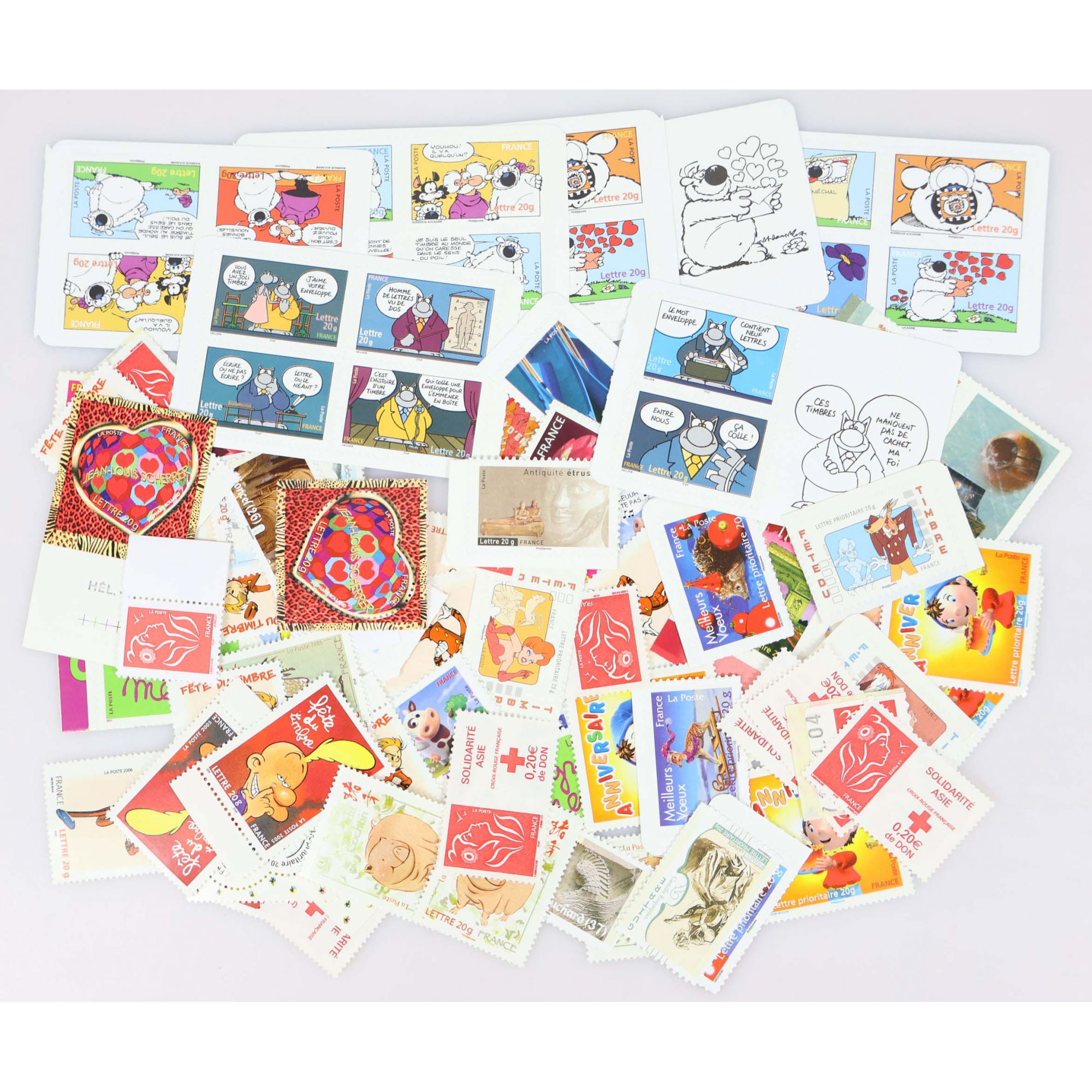 LOT DE 100 TIMBRES LETTRES PRIORITAIRES TIMBRES NEUFS** ADHÉSIFS ET NON ADHÉSIFS