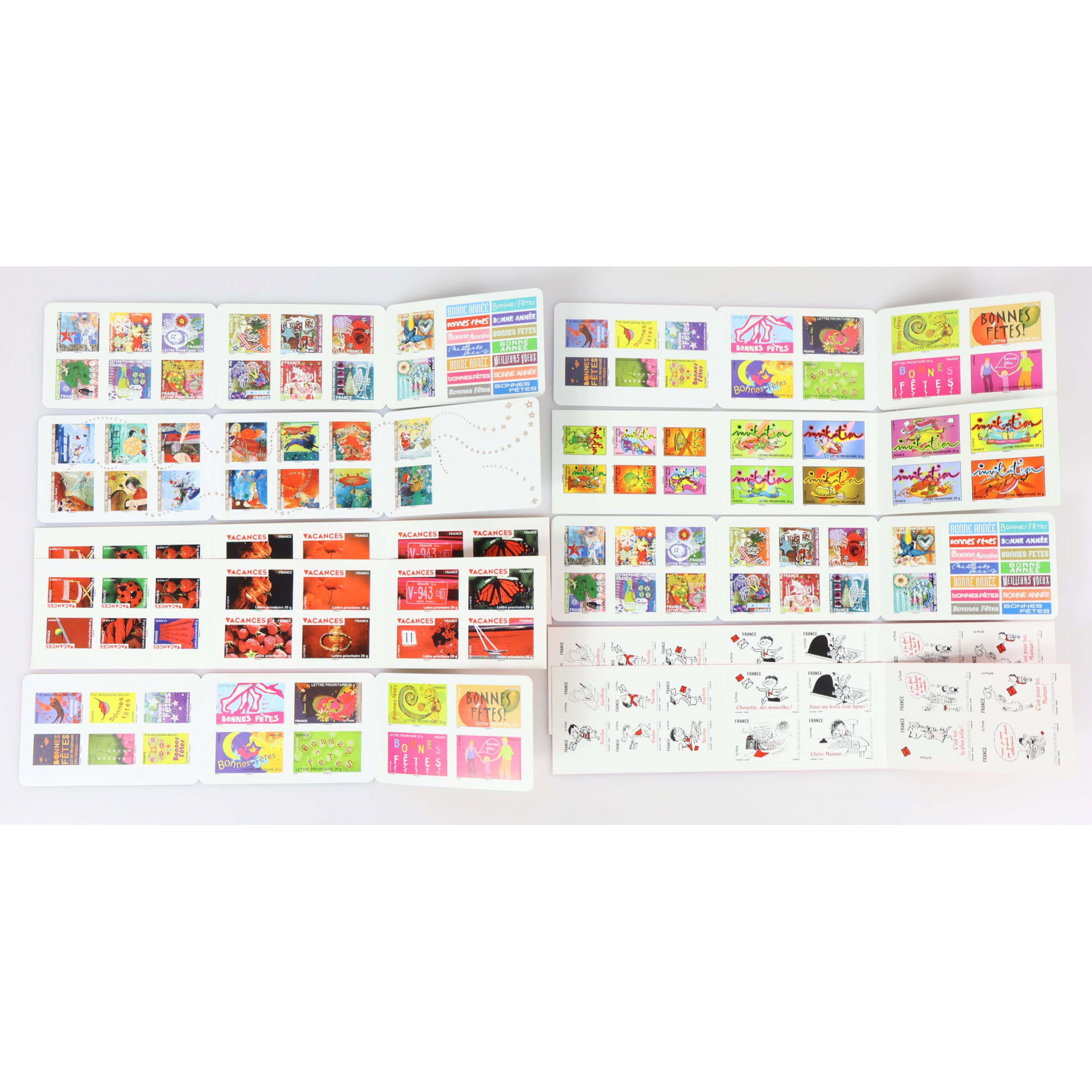 LOT DE 10 CARNETS AUTOADHÉSIFS PLIÉS DE 14 TIMBRES NEUFS À VALIDITÉ PERMANENTE