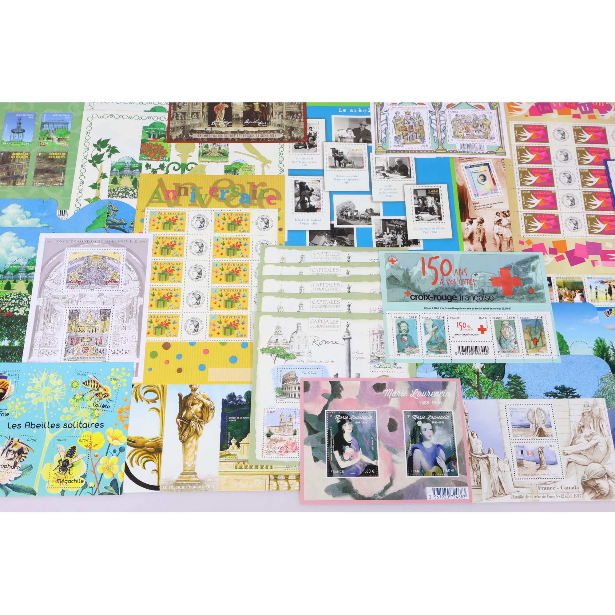LOT DE BLOCS-FEUILLETS AVEC DÉFAUTS MINEURS TIMBRES NEUFS** FACIALE IMPORTANTE