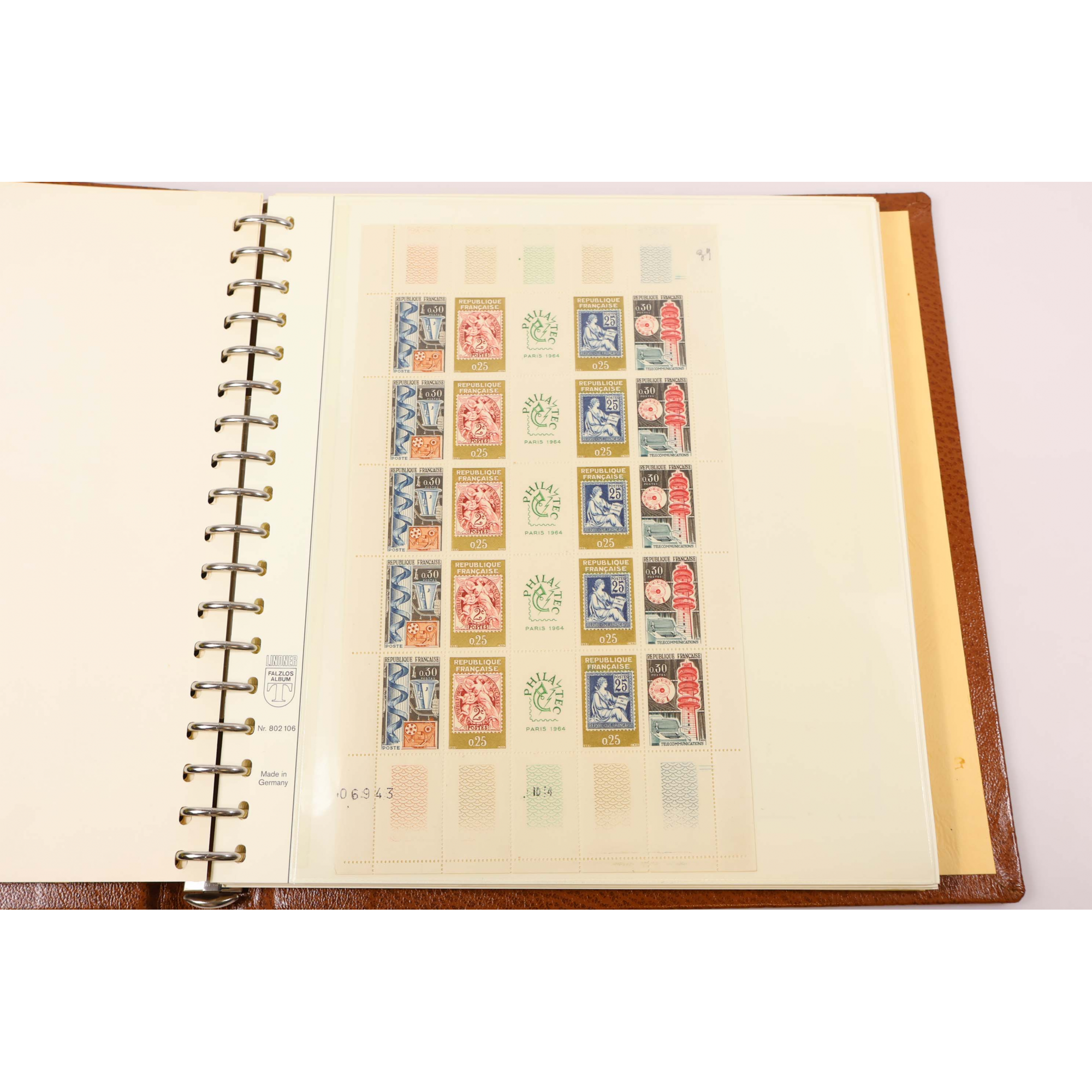 COLLECTION DE FRANCE ANNÉES 1960 À 1971 CLASSEUR LINDNER TIMBRES NEUFS**