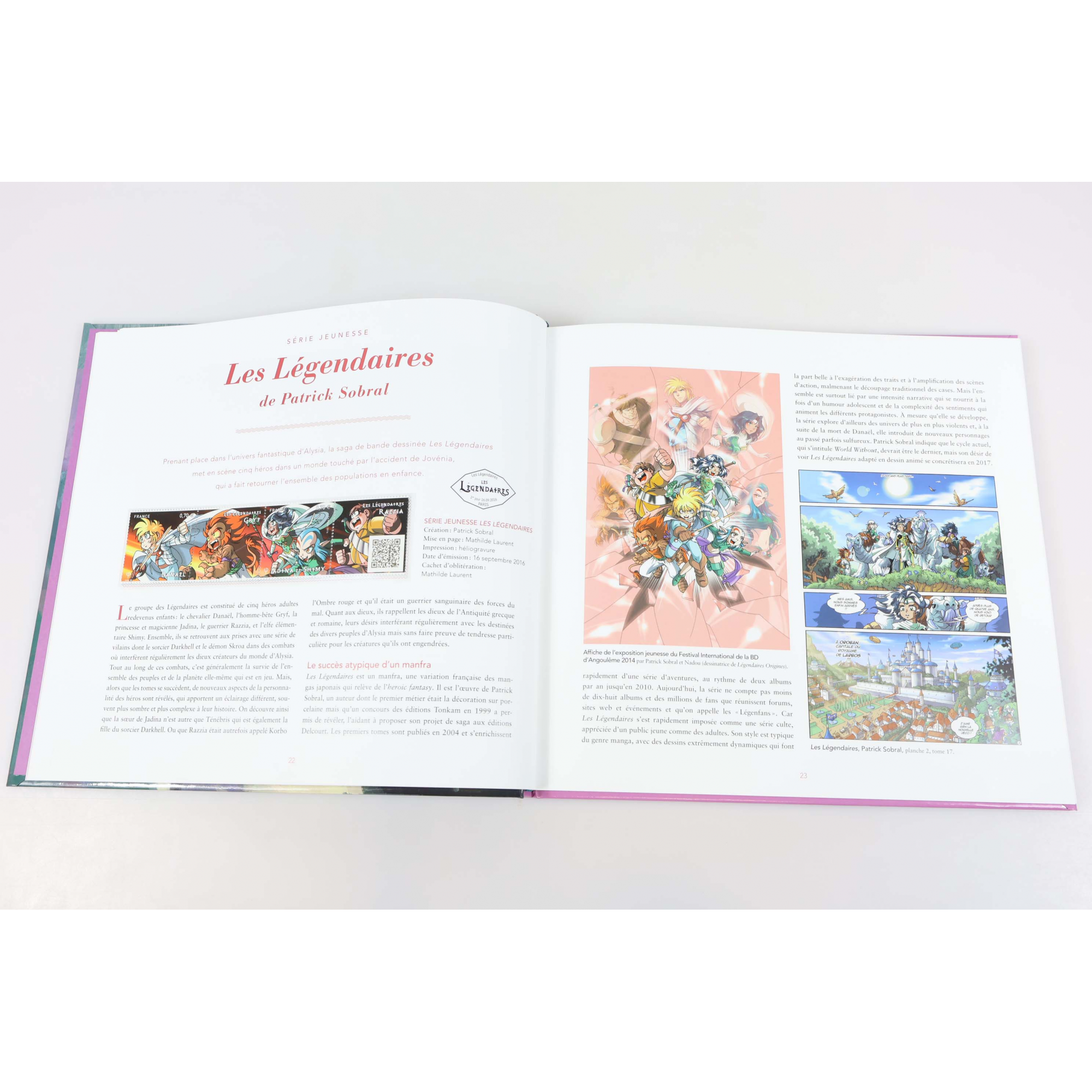 LE LIVRE DES TIMBRES FRANCE ANNÉE 2016 COMPLET, NEUFS** LÉGÈRES RAYURES BOITIER