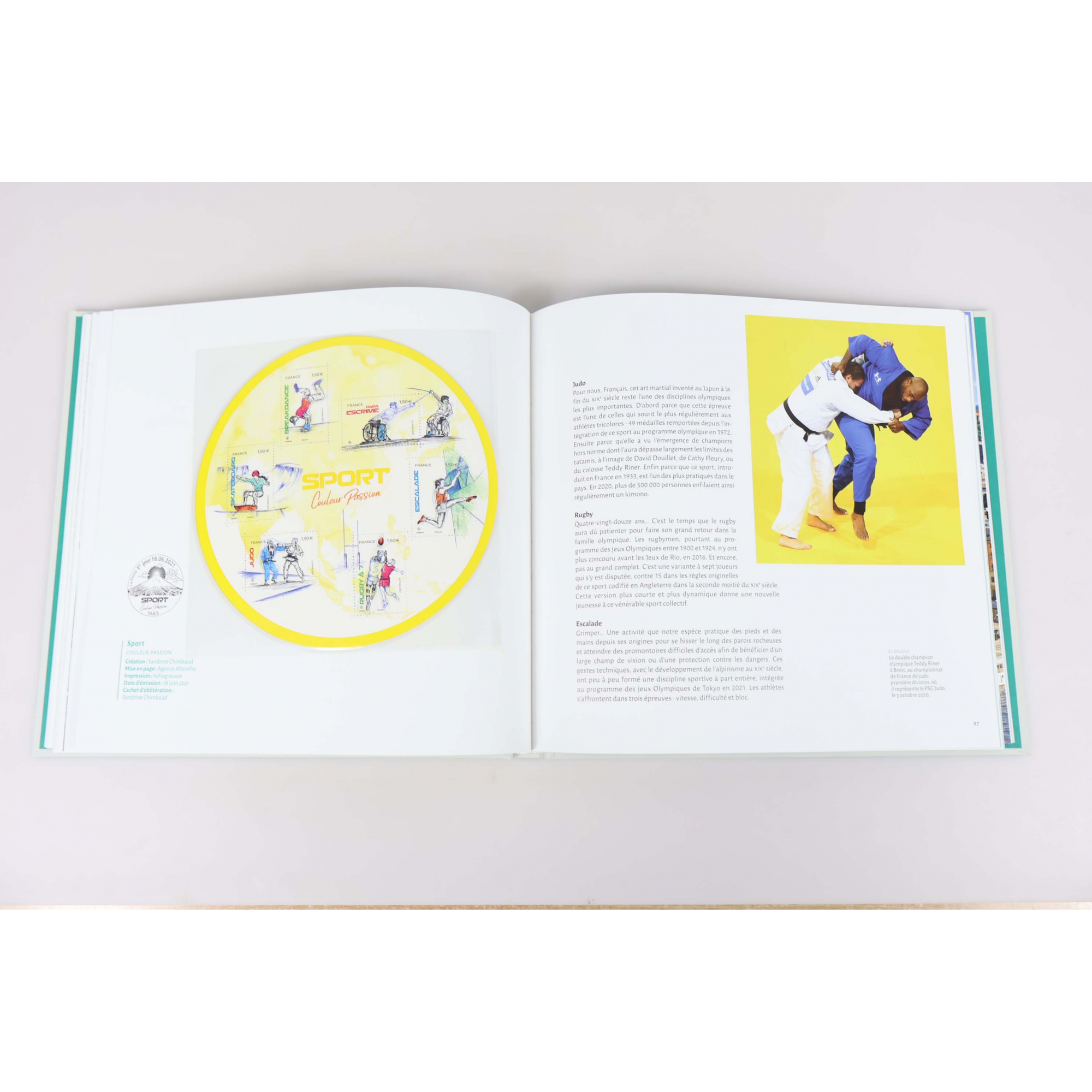 LE LIVRE DES TIMBRES FRANCE ANNÉE 2021 COMPLET, TIMBRES NEUFS**