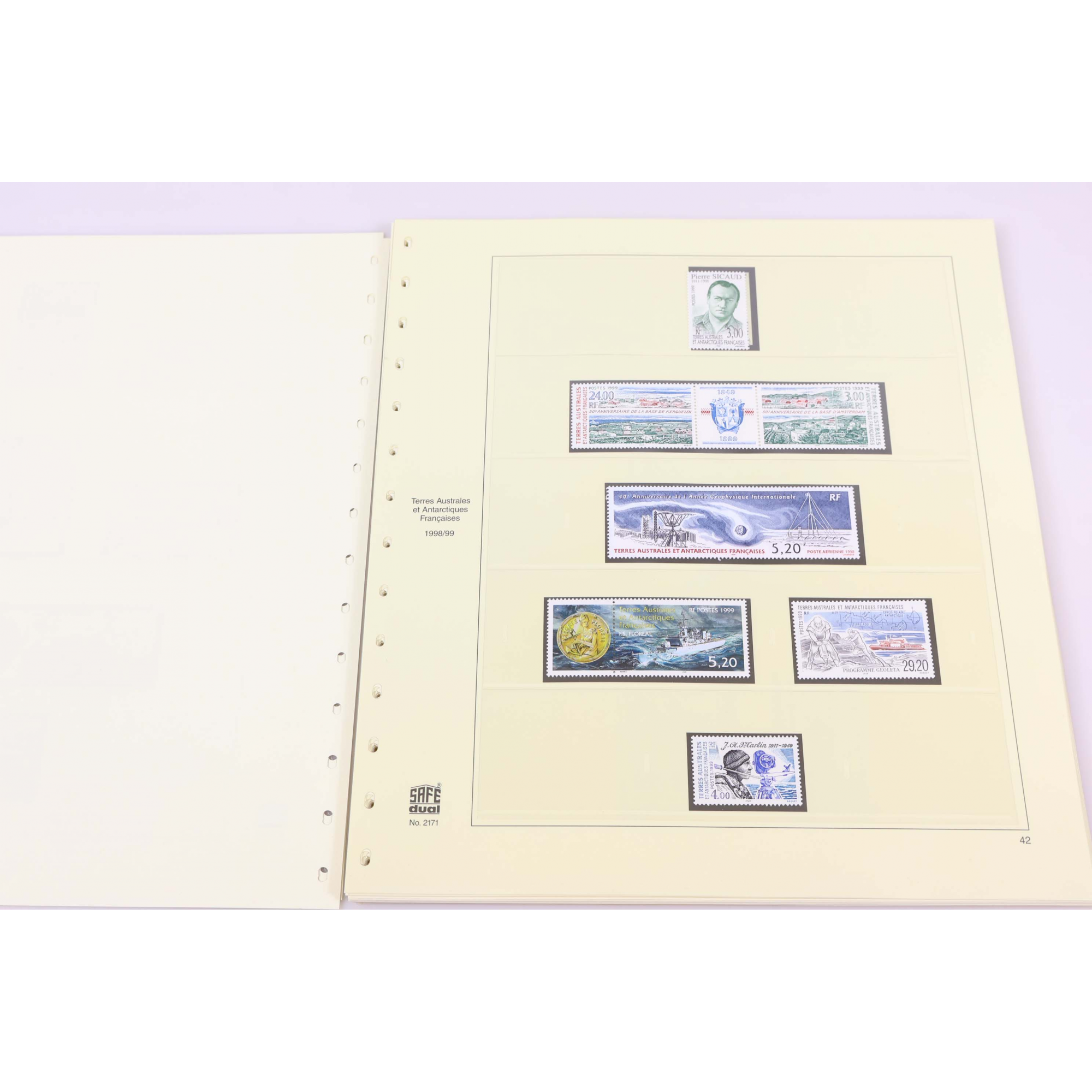 COLLECTION TAAF SUR FEUILLES SAFE 1998 À 2001 TIMBRES NEUFS FACIALE 93€