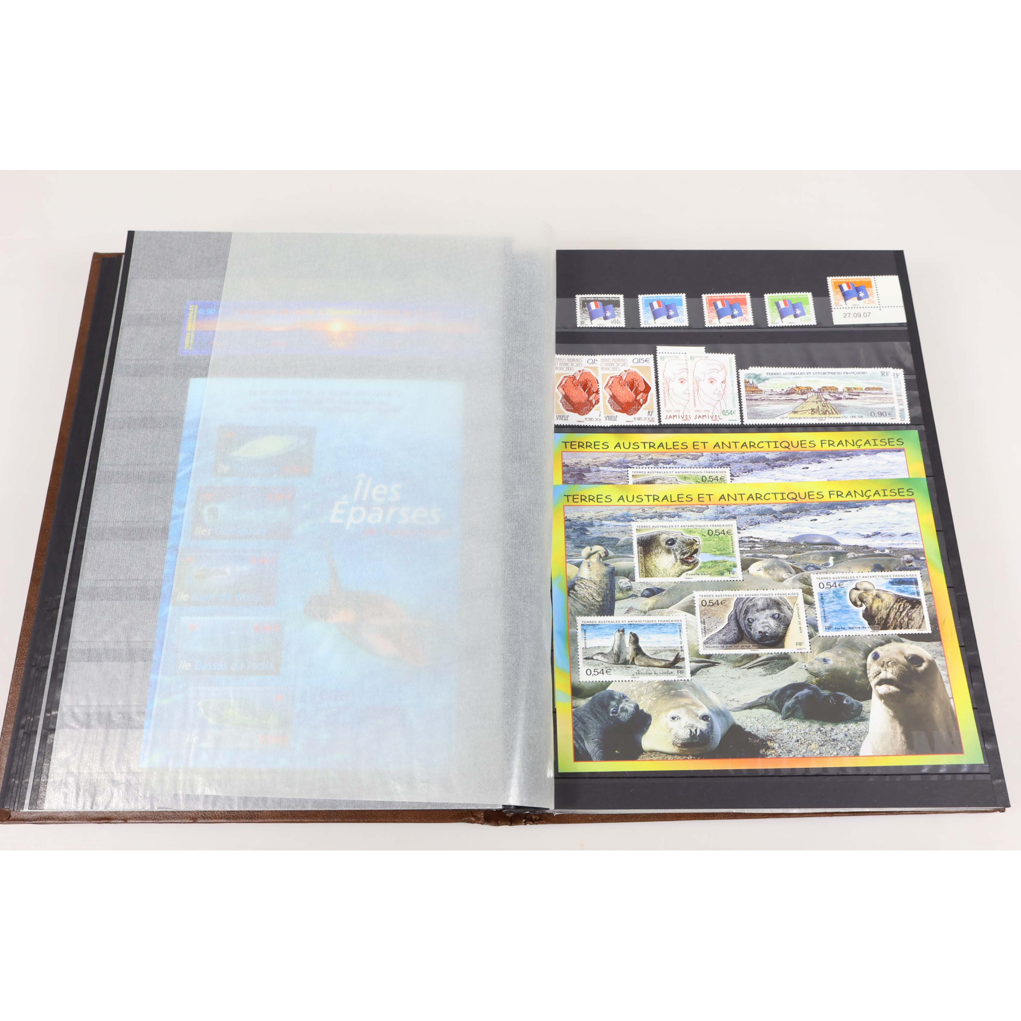 COLLECTION TAAF ANNÉES 2002 À 2022 TIMBRES NEUFS** FACIALE 730€ AVEC ALBUM