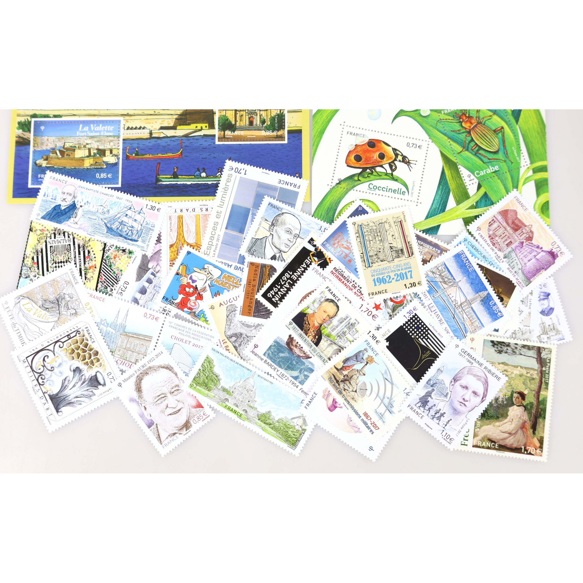 LOT ANNÉE 2017 TIMBRES ET BLOCS-FEUILLETS DE FRANCE NEUFS** FACIALE 52€