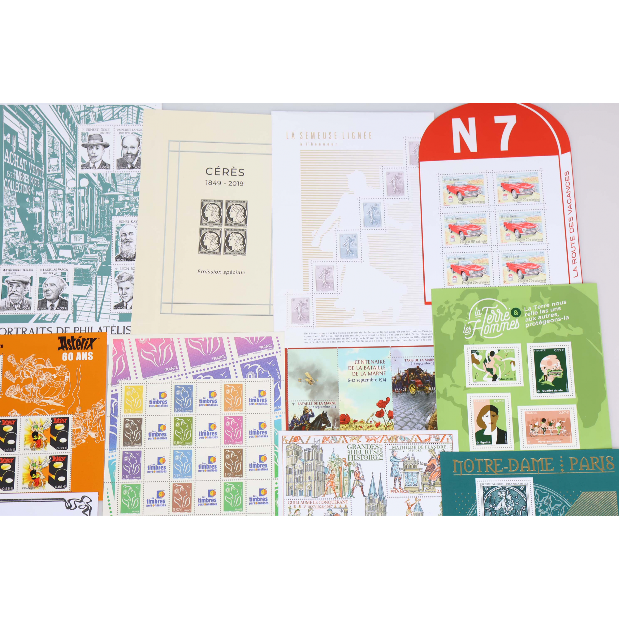 LOT DE BLOCS FEUILLETS / CARNETS TIMBRES EN EUROS AVEC DEFAUTS, FACIALE 346€