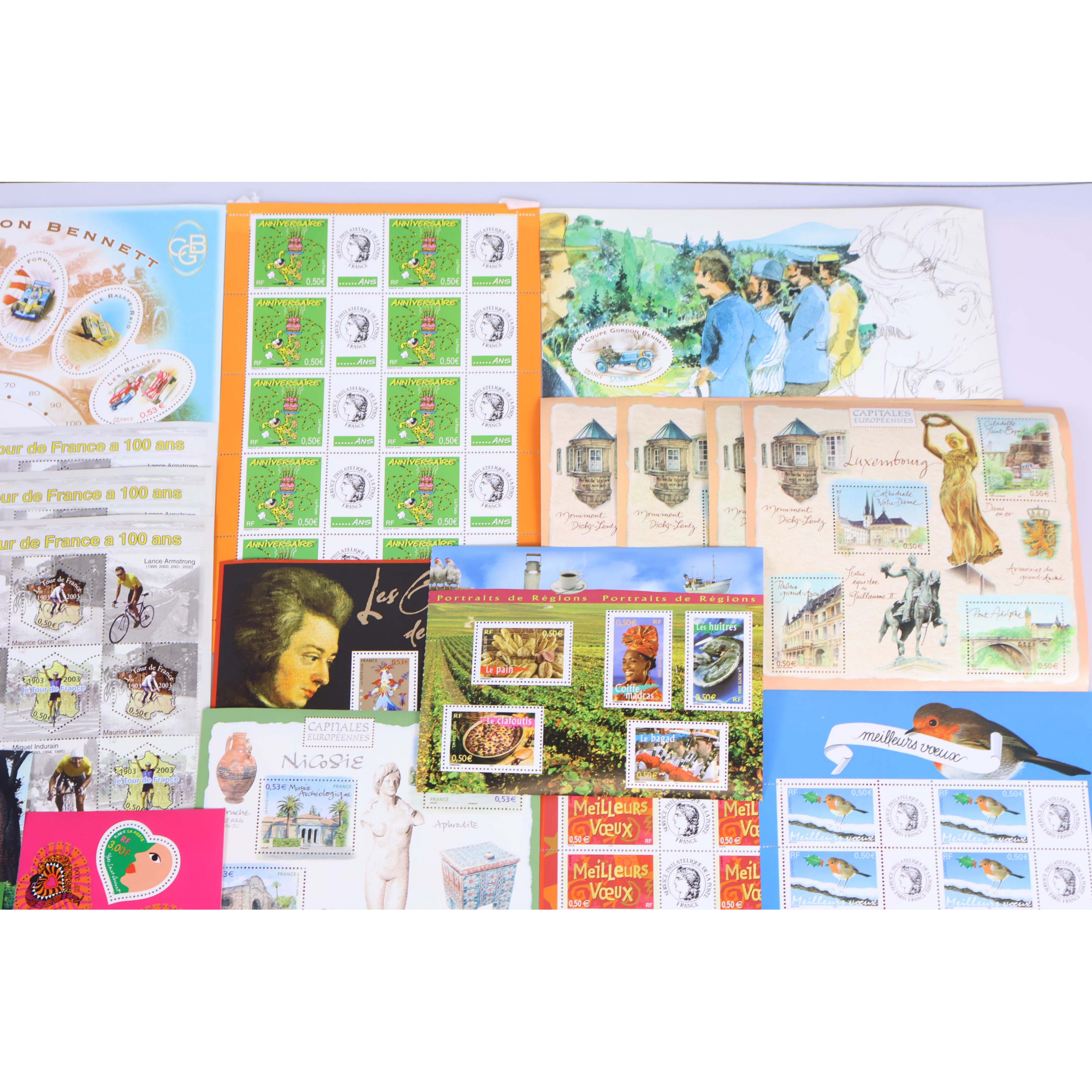 LOT DE BLOCS FEUILLETS / CARNETS TIMBRES EN EUROS AVEC DEFAUTS, FACIALE 327€