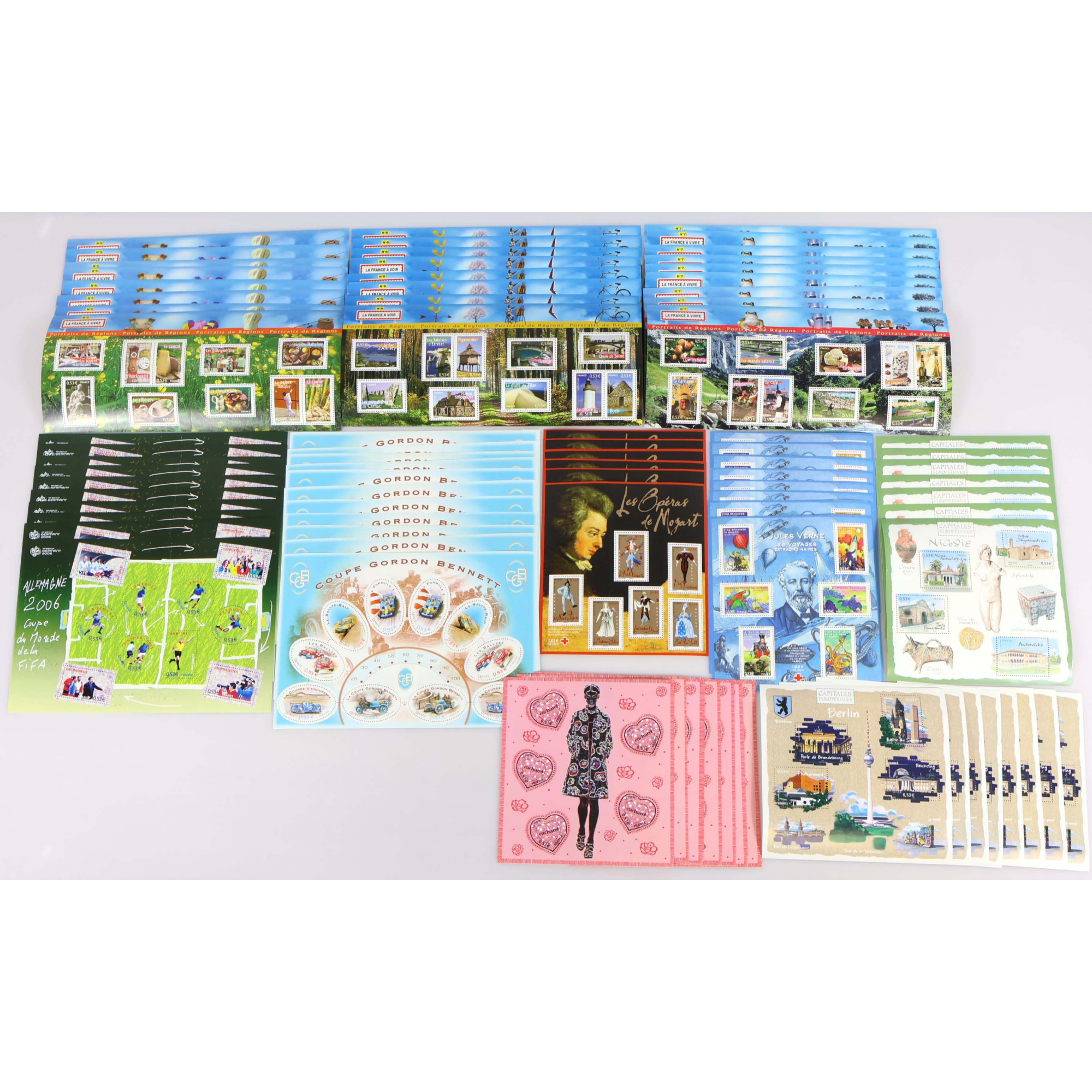 LOT DE BLOCS-FEUILLETS FRANCE ANNÉES 2005 ET 2006 TIMBRES NEUFS** FACIALE 338€