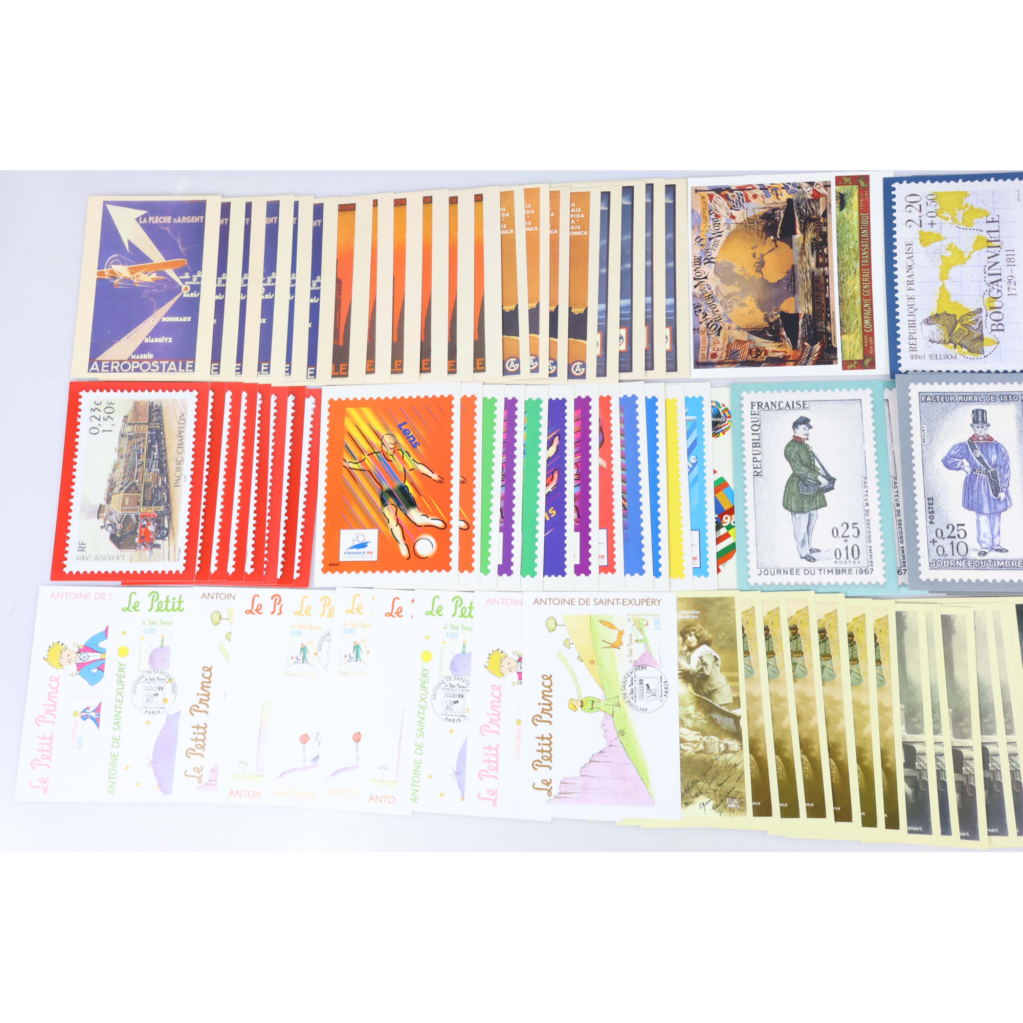 LOT DE 141 CARTES POSTALES POUR LE MONDE PRÉ-AFFRANCHIES VALIDITÉ PERMANENTE