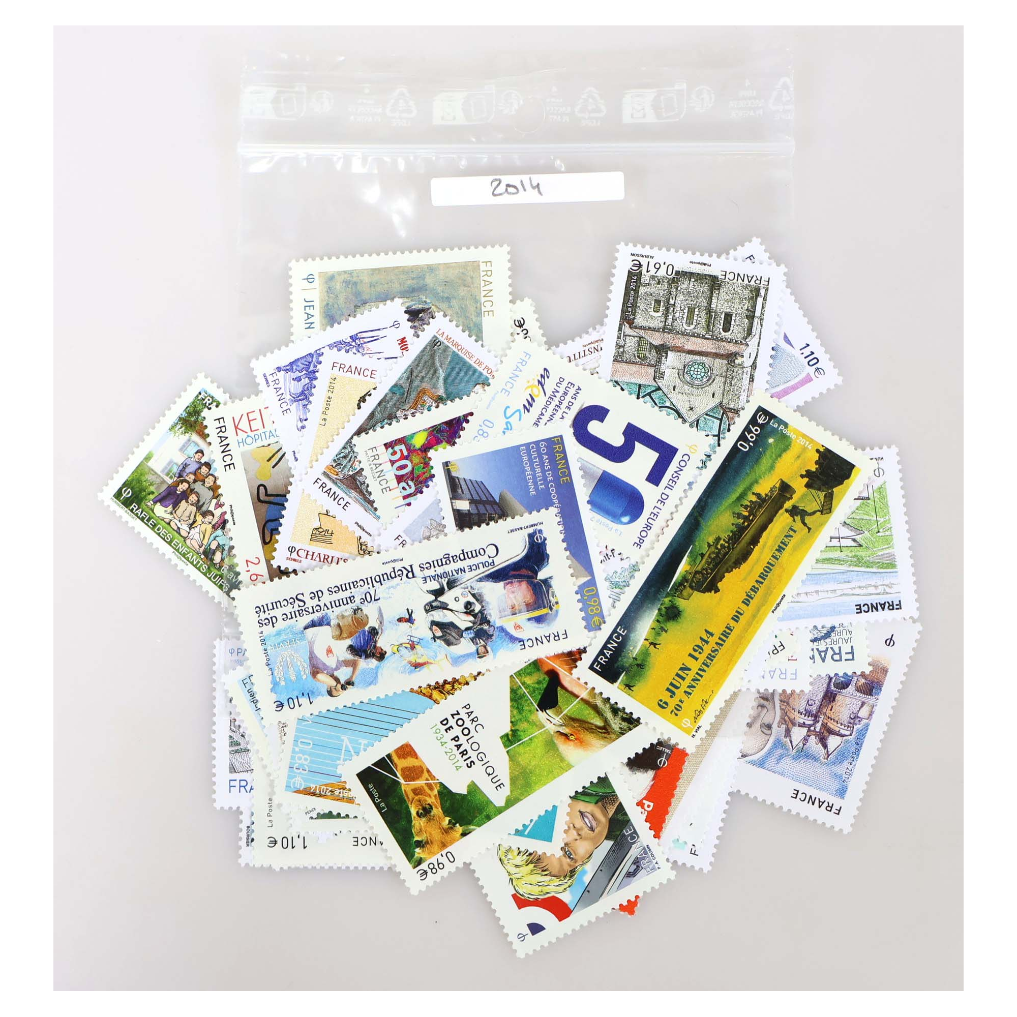 COLLECTION DE TIMBRES-POSTE DE 2014 À 2016 TRIÉS PAR ANNÉES TIMBRES NEUFS**
