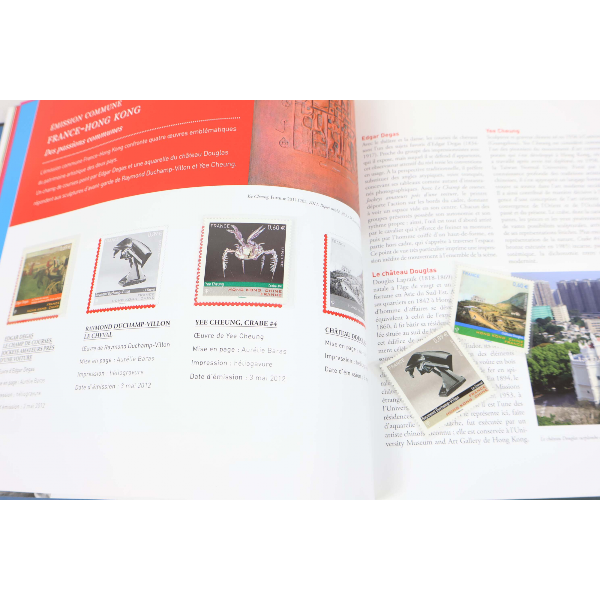 LE LIVRE DES TIMBRES FRANCE ANNÉE 2012 COMPLET NEUFS**, LÉGERS SIGNES USUELS