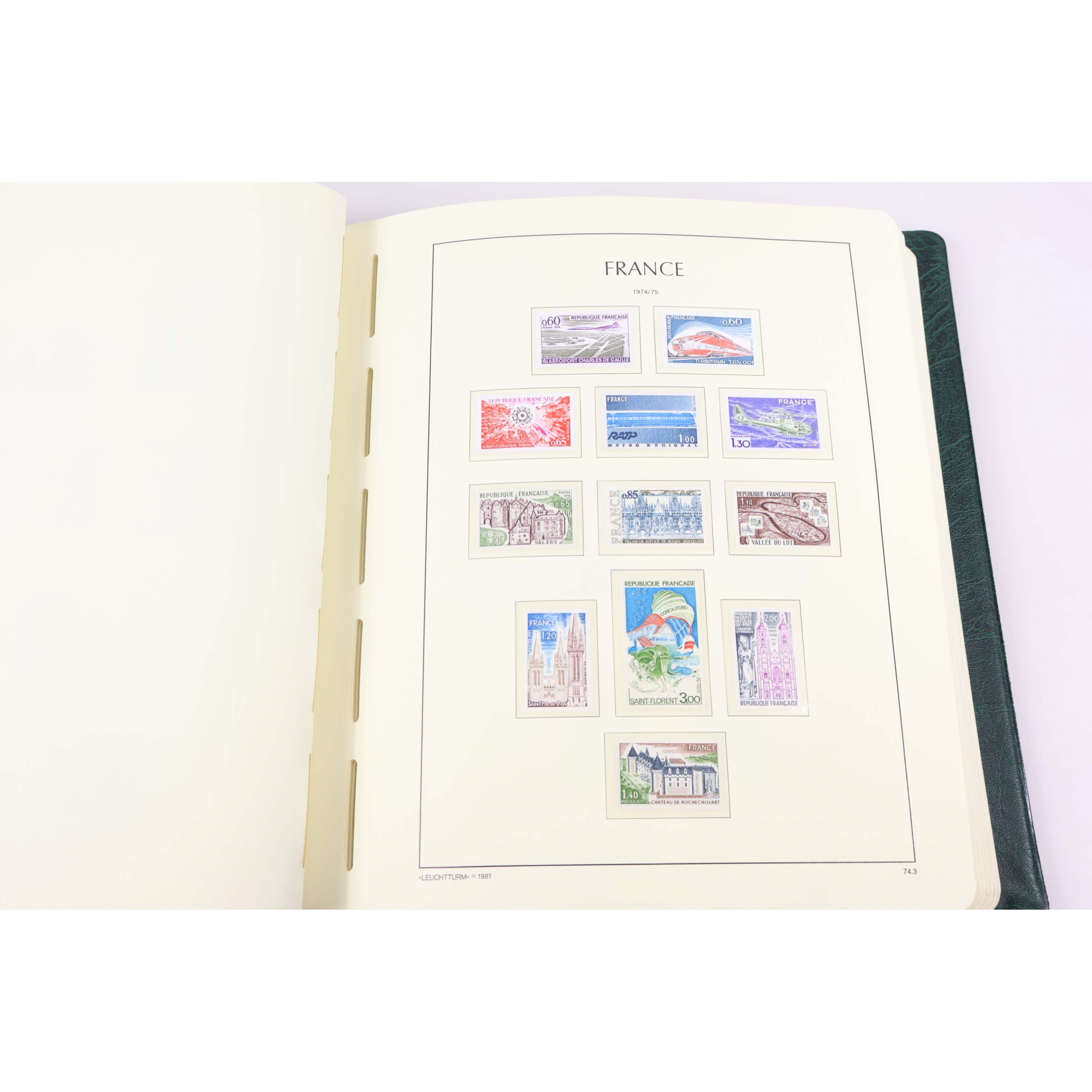 COLLECTION/LOT TIMBRES NEUFS** EN FRANCS 1970 À 1989 ALBUM LEUCHTTURM VF 2333ffr