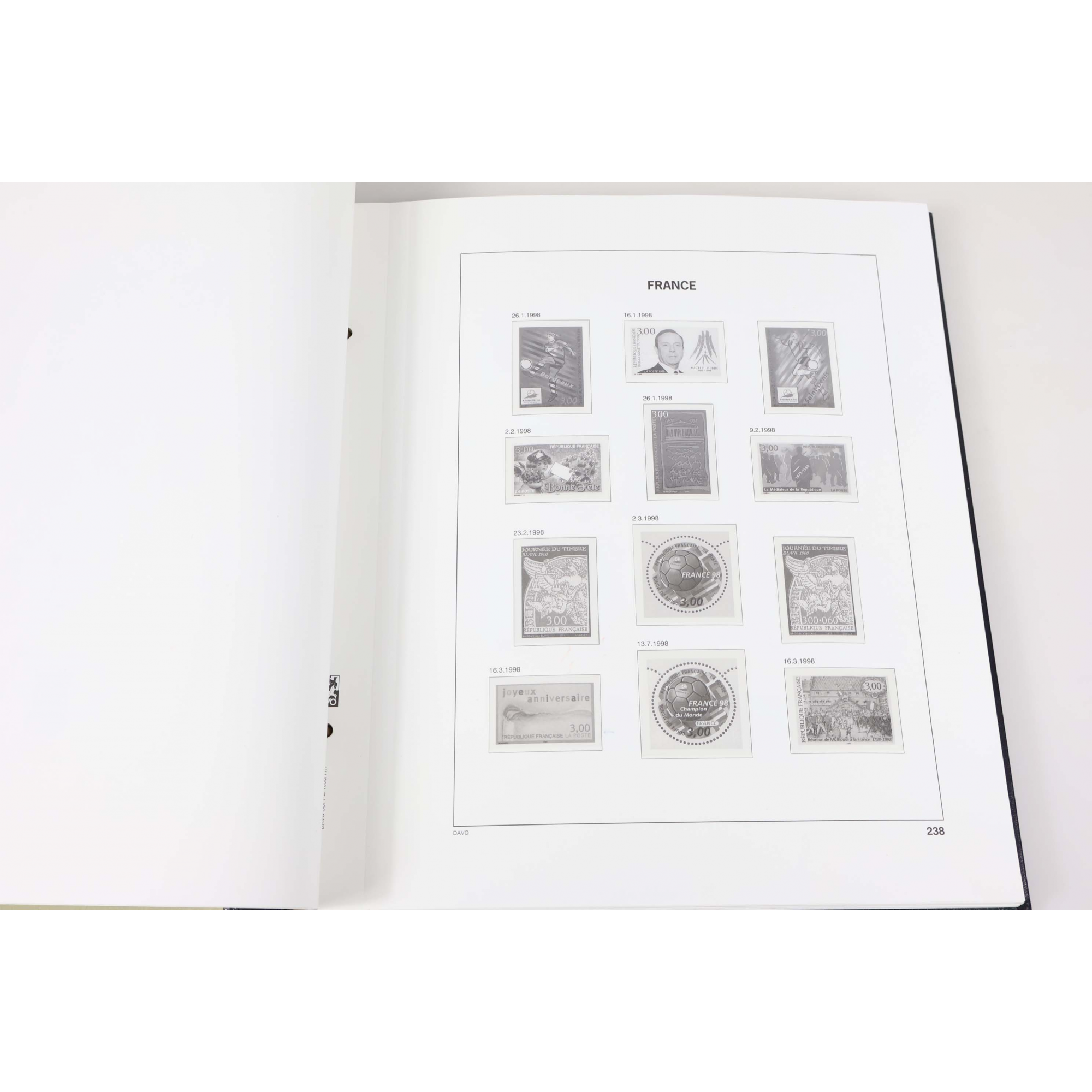 3 ALBUMS DAVO FRANCE DE 1973-2004 POUR COLLECTION DE TIMBRES, BLOCS, PA, CARNETS