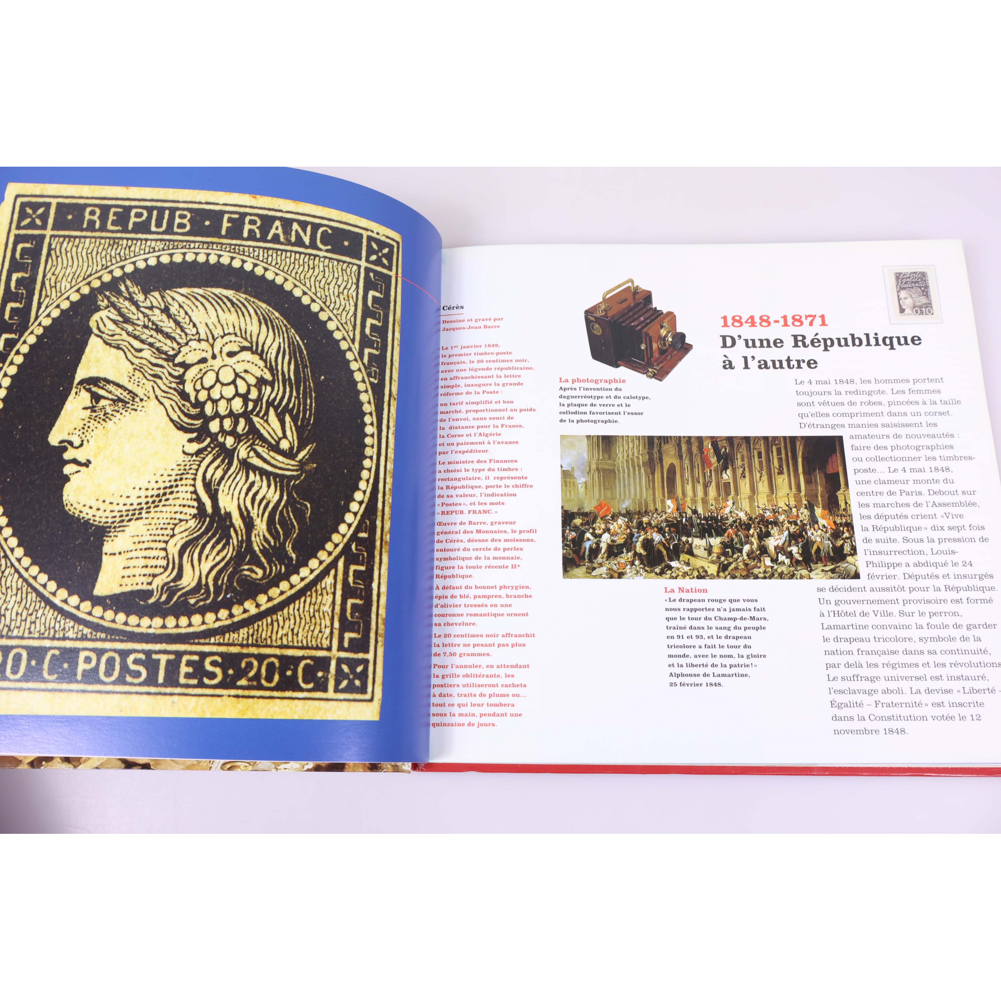 LE LIVRE DES TIMBRES "LA RÉPUBLIQUE AU FIL DU TIMBRE " 1997 - SIGNES USUELS COUV