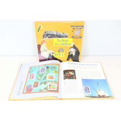 LE LIVRE DES TIMBRES FRANCE COMPLET ANNÉE 2001 NEUFS**, SIGNES USUELS BOITIER