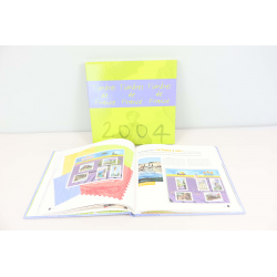 LE LIVRE DES TIMBRES FRANCE ANNÉE 2004 AVEC BOITIER - COMPLET - TIMBRES NEUFS**