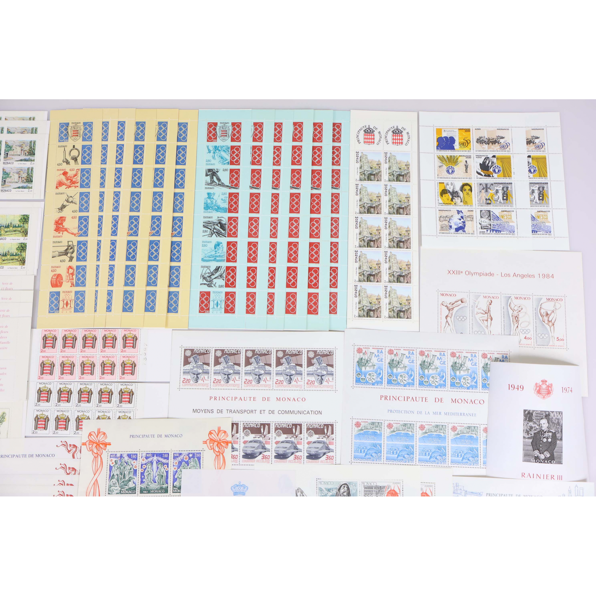 MONACO, LOT DE BLOCS FEUILLETS/CARNETS EN FRANCS NEUFS**, VALEUR FACIALE 2511ffr