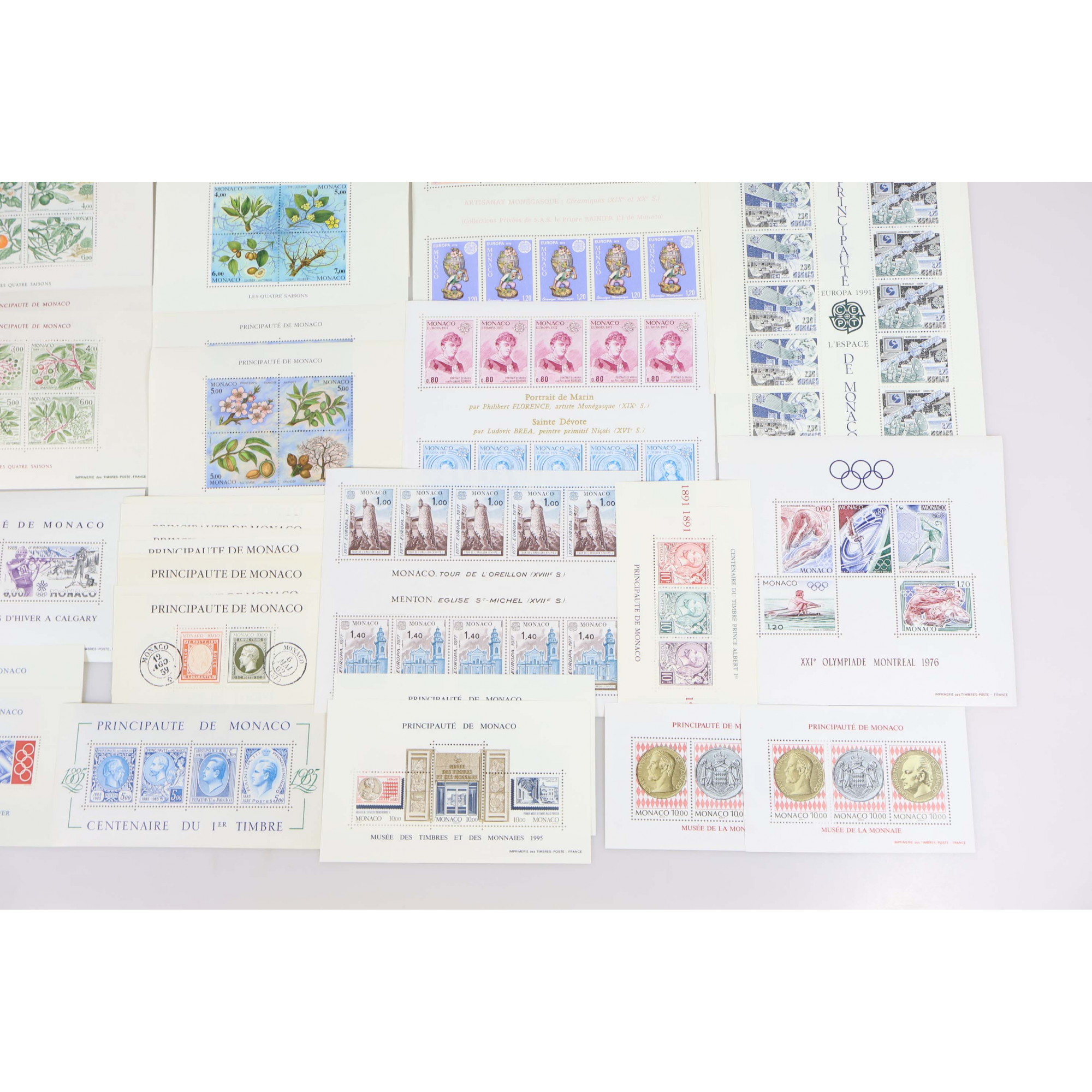 MONACO, LOT DE BLOCS FEUILLETS/CARNETS EN FRANCS NEUFS**, VALEUR FACIALE 2511ffr