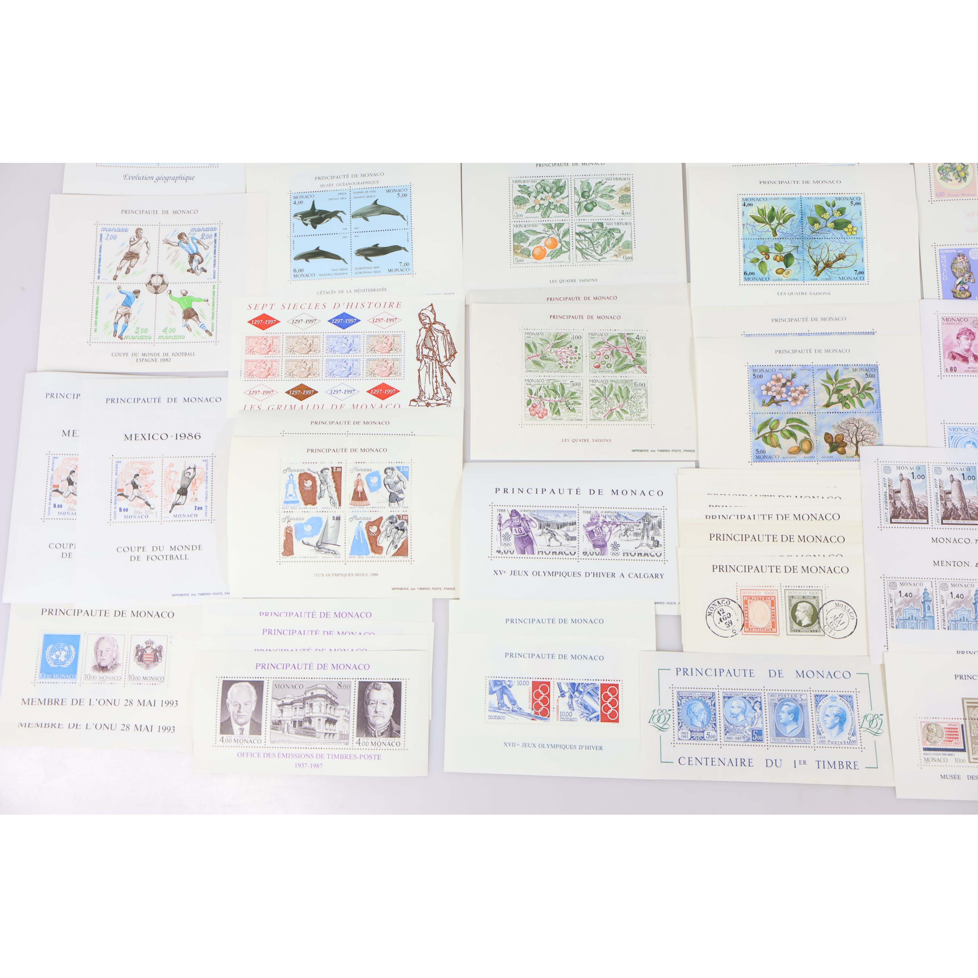 MONACO, LOT DE BLOCS FEUILLETS/CARNETS EN FRANCS NEUFS**, VALEUR FACIALE 2511ffr