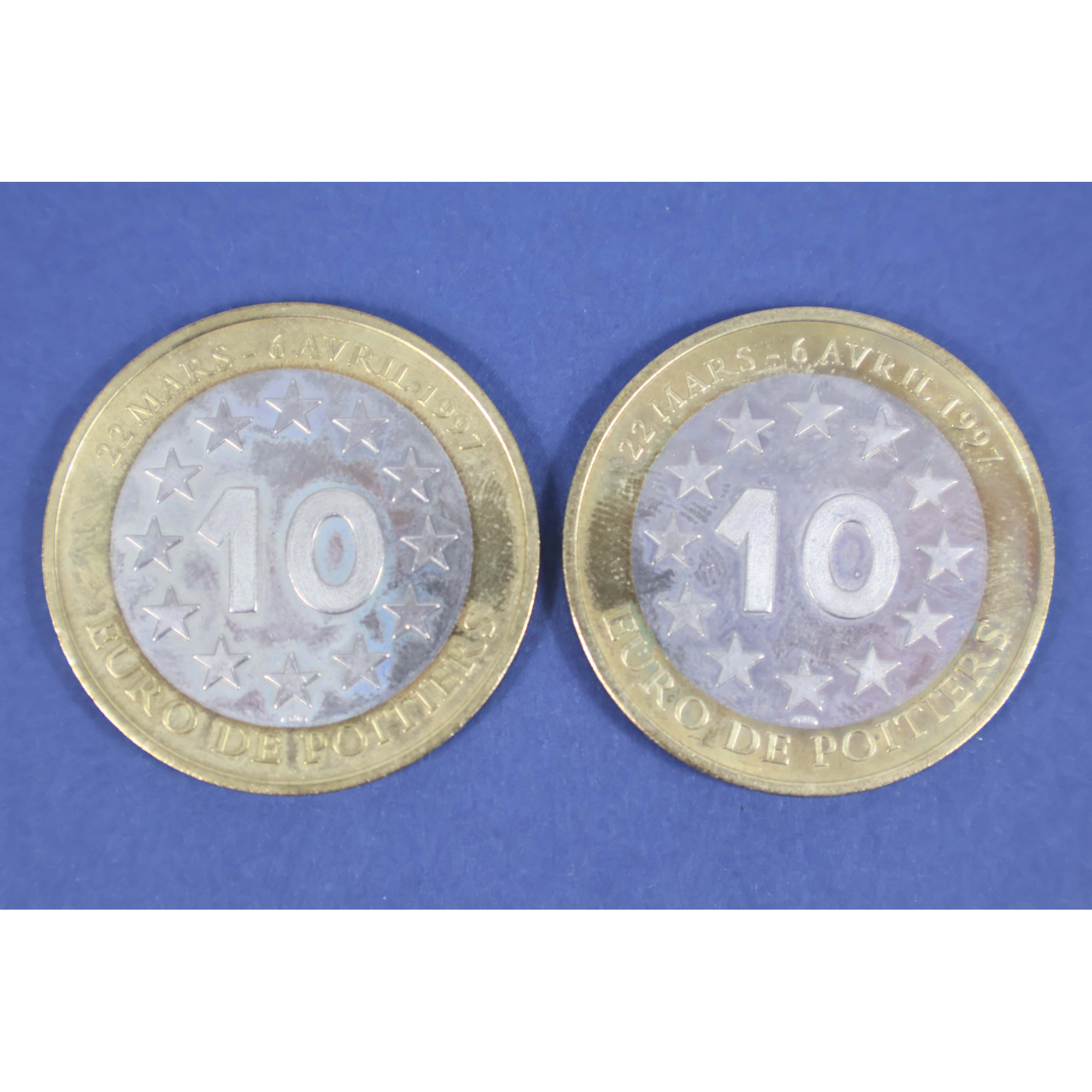 LOT DE PIECES / MEDAILLES / JETONS COMMÉMORATIFS VATICAN/ LIBERIA/ FUTUROSCOPE..