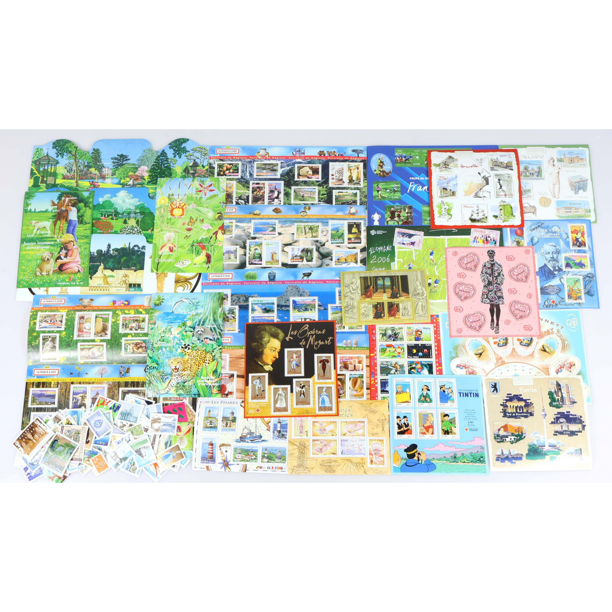 LOT DE TIMBRES ET BLOCS-FEUILLETS FRANCE POUR AFFRANCHIR/COLLECTION FACIALE 178€