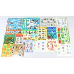 LOT DE BLOCS-FEUILLETS EN EUROS TIMBRES DE FRANCE NEUFS** VALEUR FACIALE 100€