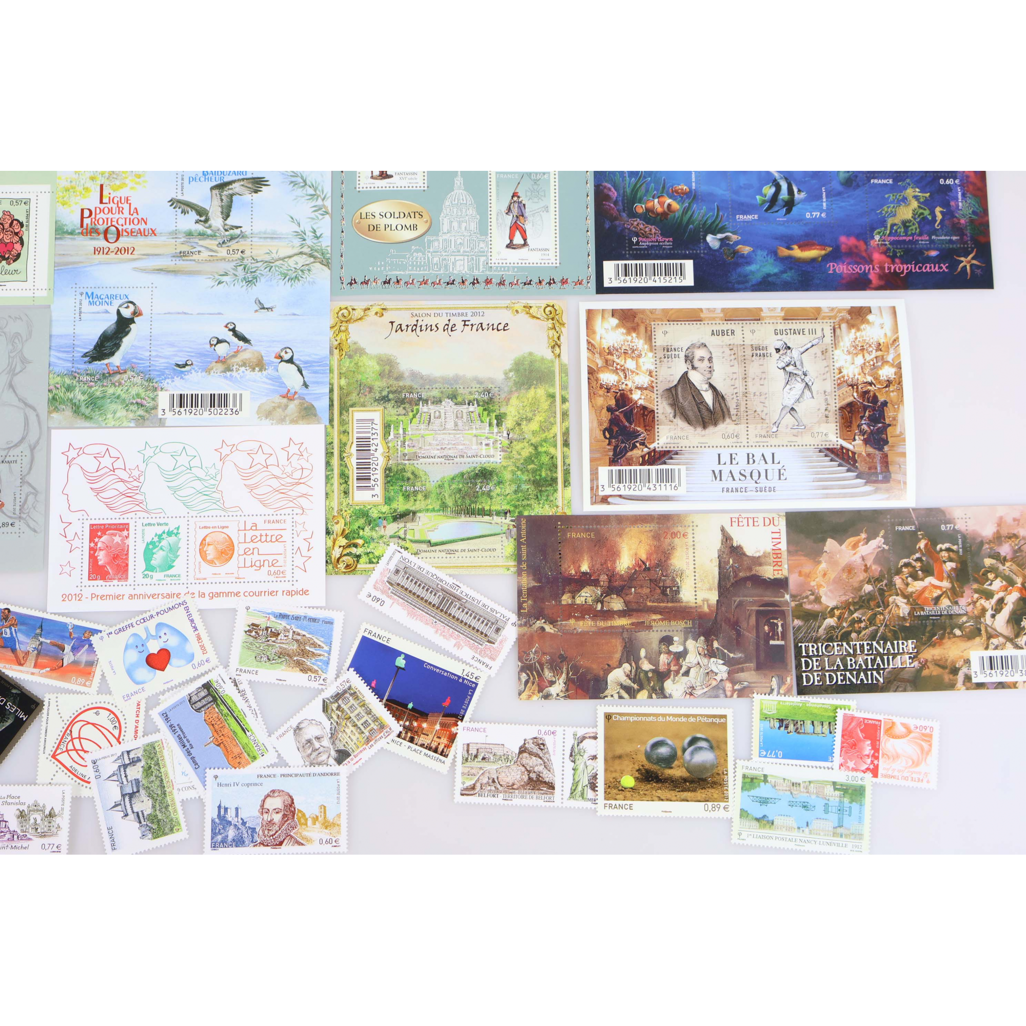 LOT DE TIMBRES ET BLOCS-FEUILLETS NEUFS** DE L'ANNEE 2012 FACIALE 78€