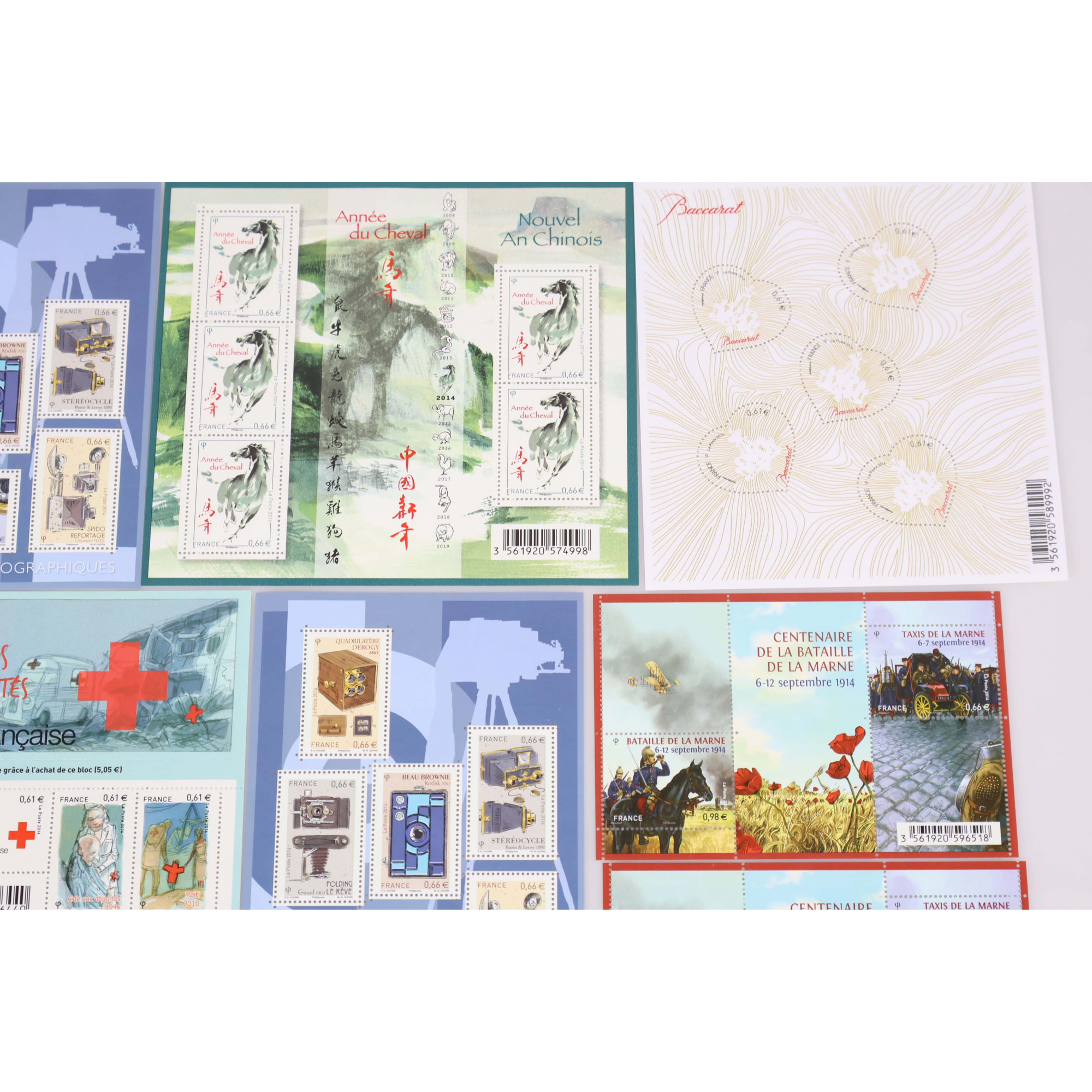 LOT DE TIMBRES ET BLOCS-FEUILLETS NEUFS** DE L'ANNEE 2014 FACIALE 70€