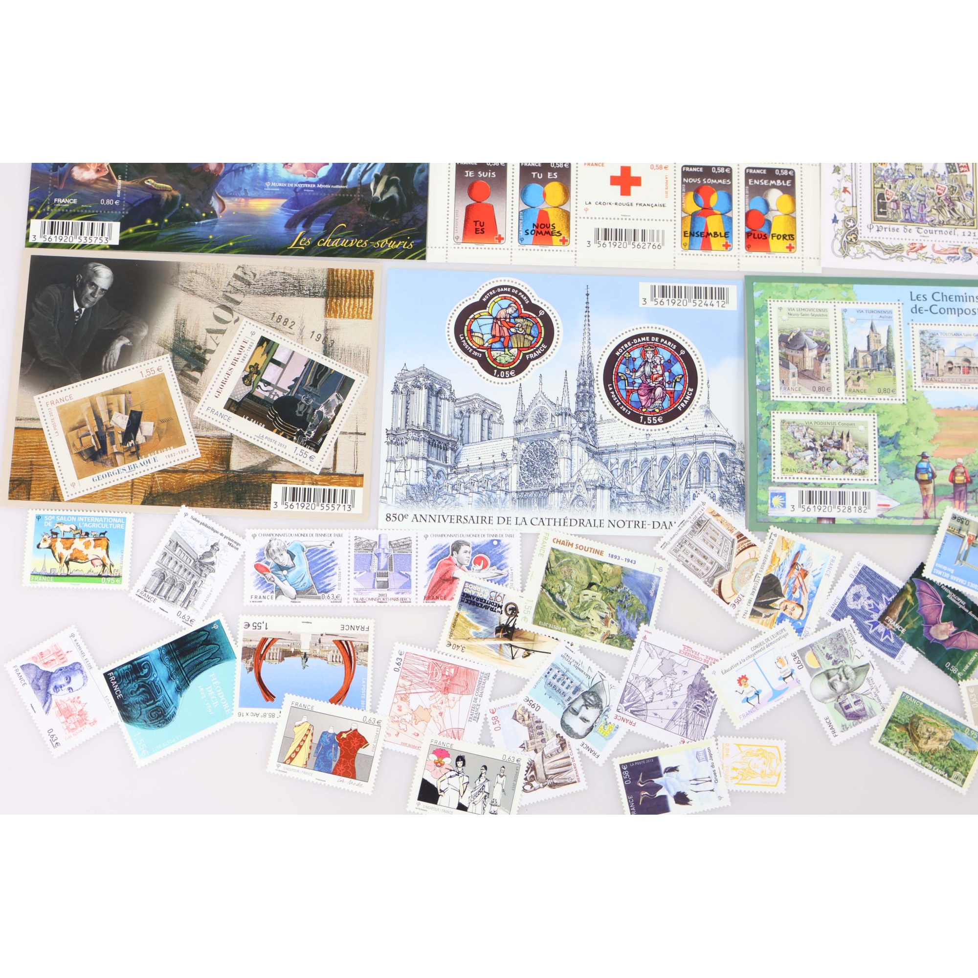 LOT DE TIMBRES ET BLOCS-FEUILLETS NEUFS** DE L'ANNEE 2013 FACIALE 98€