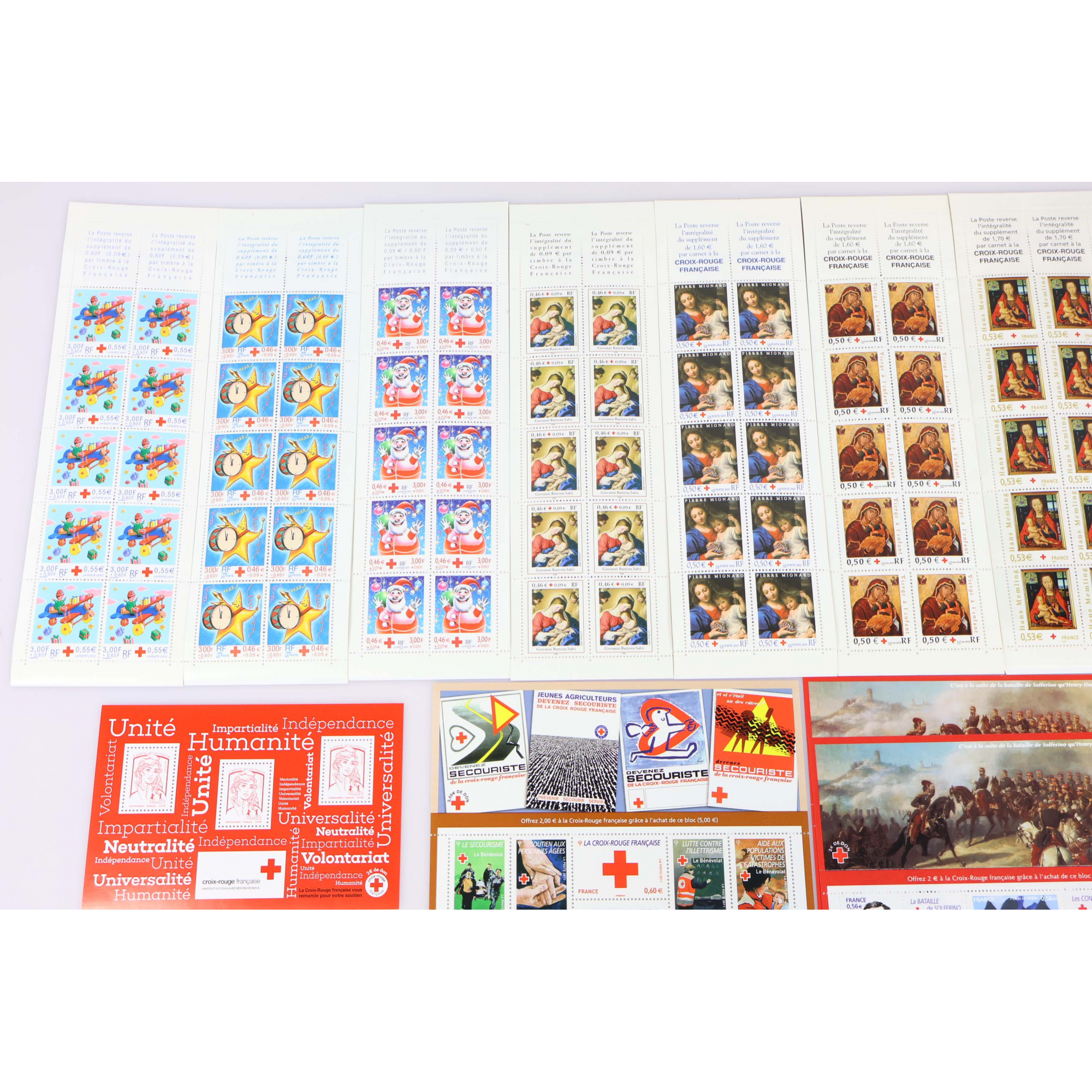 THÉMATIQUE CROIX-ROUGE EN EUROS BLOCS-FEUILLETS ET CARNETS DE TIMBRES NEUFS**
