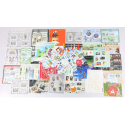 LOT DE TIMBRES ET BLOCS-FEUILLETS EN EUROS ANNÉES 2013-2014 VALEUR FACIALE 352€