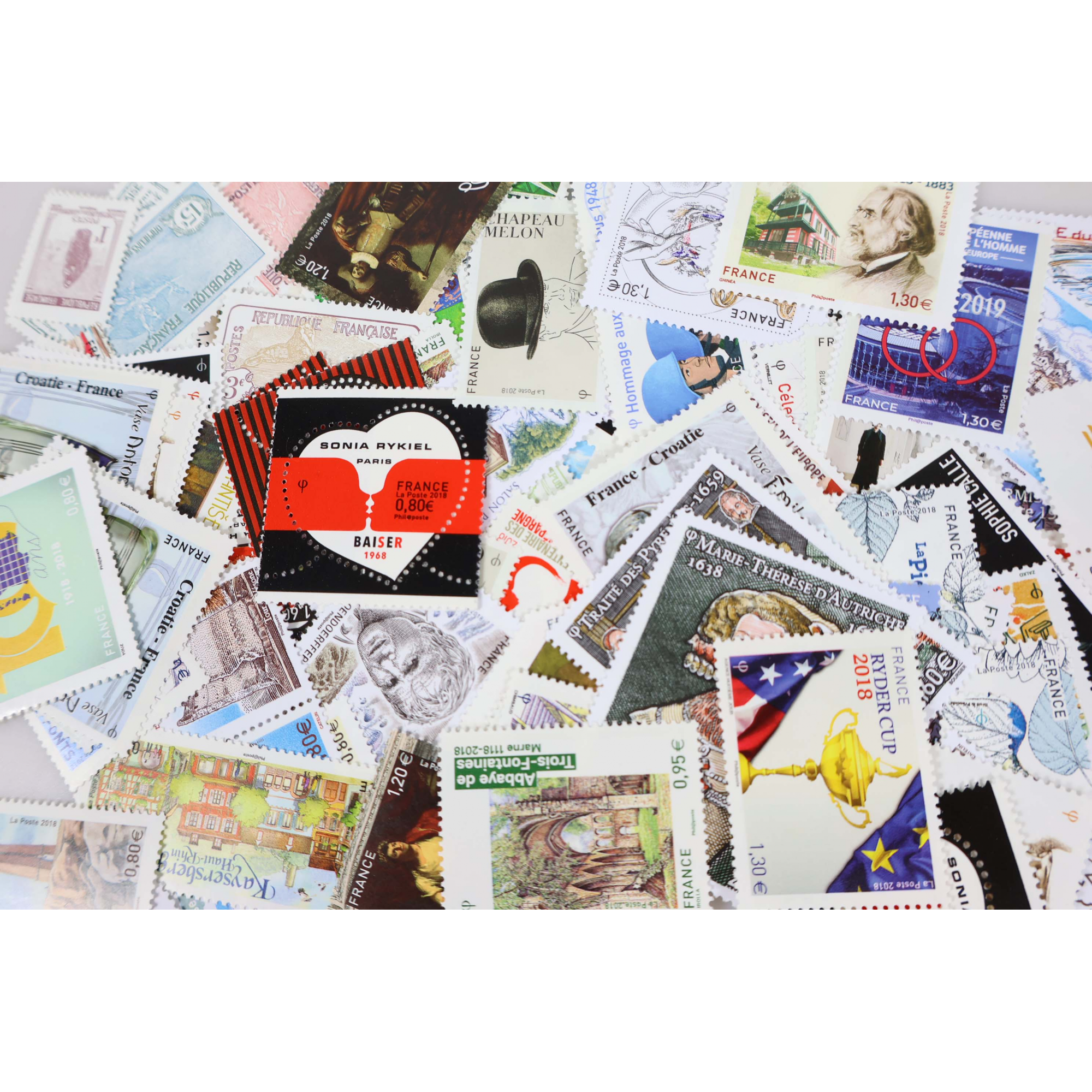 LOT TIMBRES ET BLOCS-FEUILLETS EN EUROS ANNÉES 2018-2019 NEUFS** FACIALE 177€
