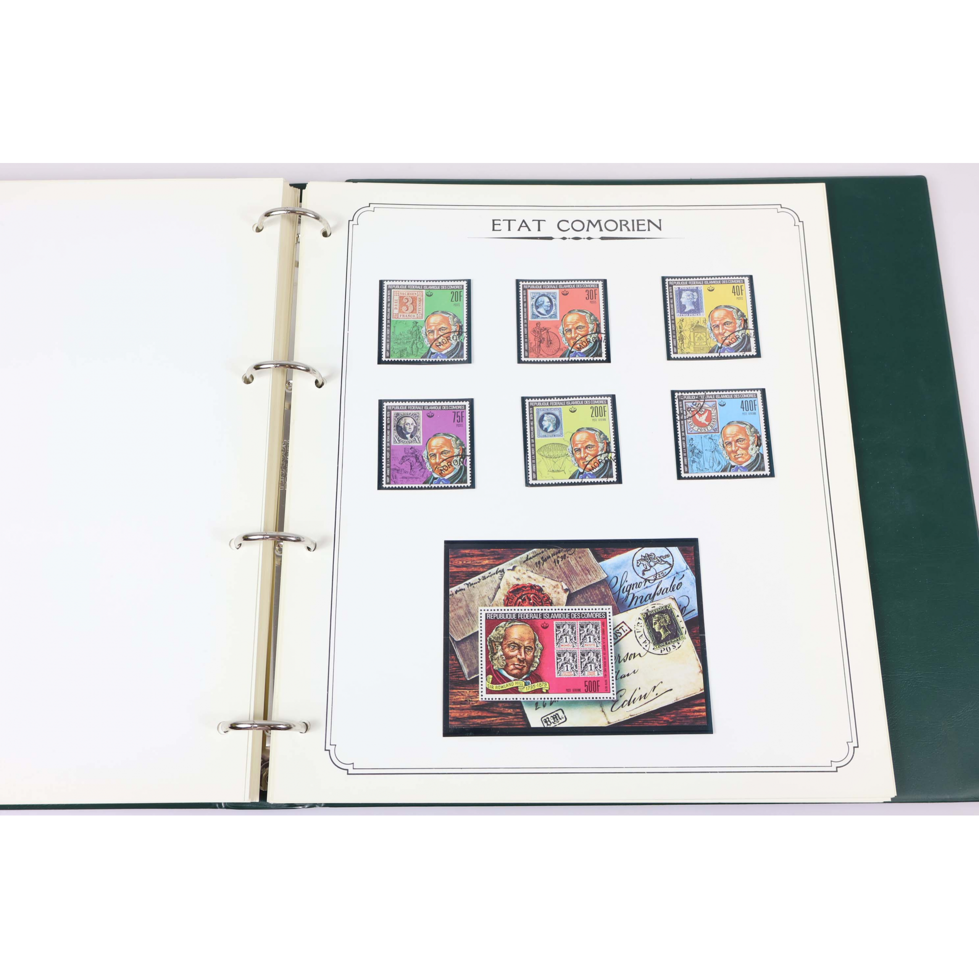 COLLECTION ÉTAT COMORIEN TIMBRES NEUFS** DANS UN CLASSEUR CLASSEUR HAUT DE GAMME