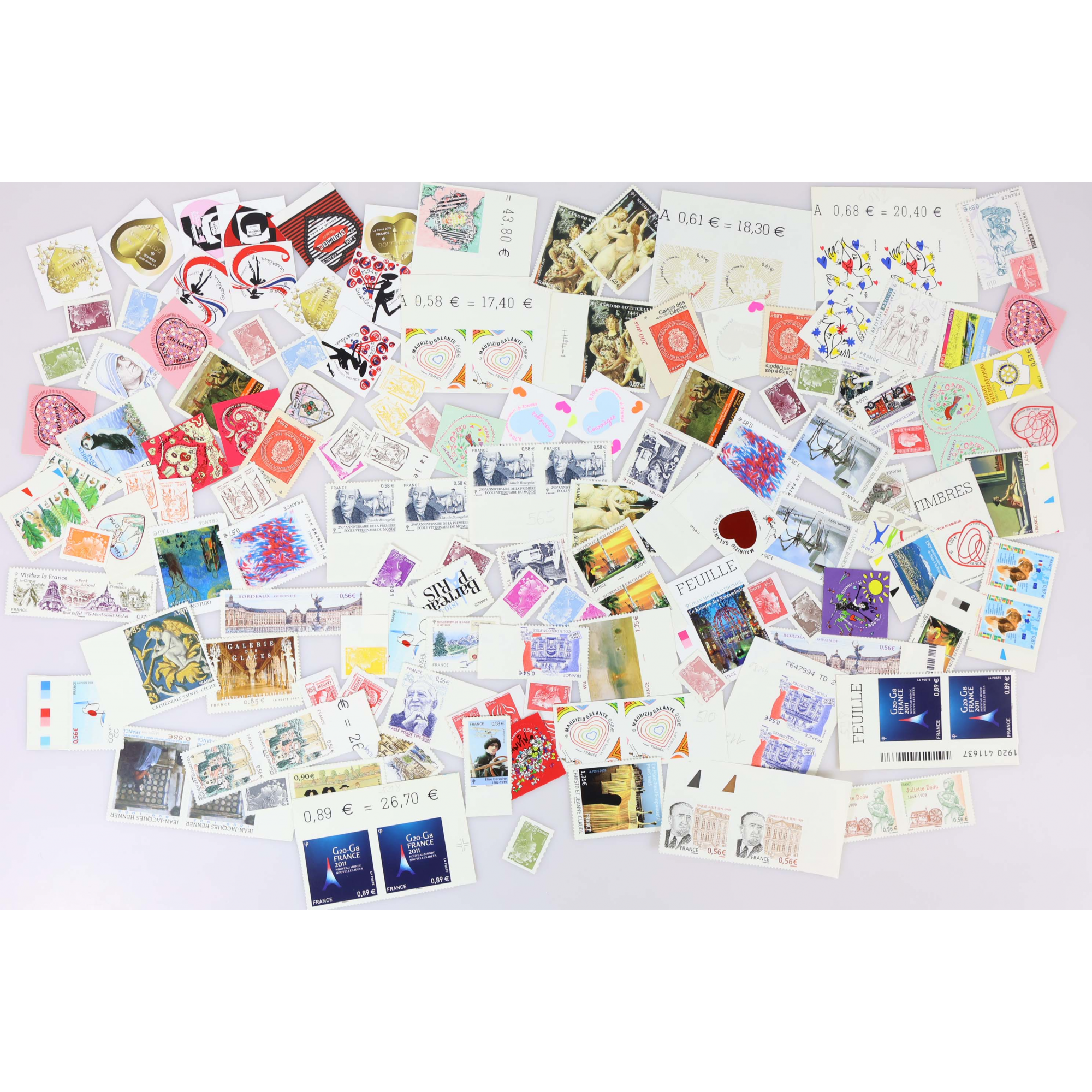 IMPORTANT LOT DE TIMBRES D'AUTOADHÉSIFS EN EUROS FACIALE 126€ BELLE COTE